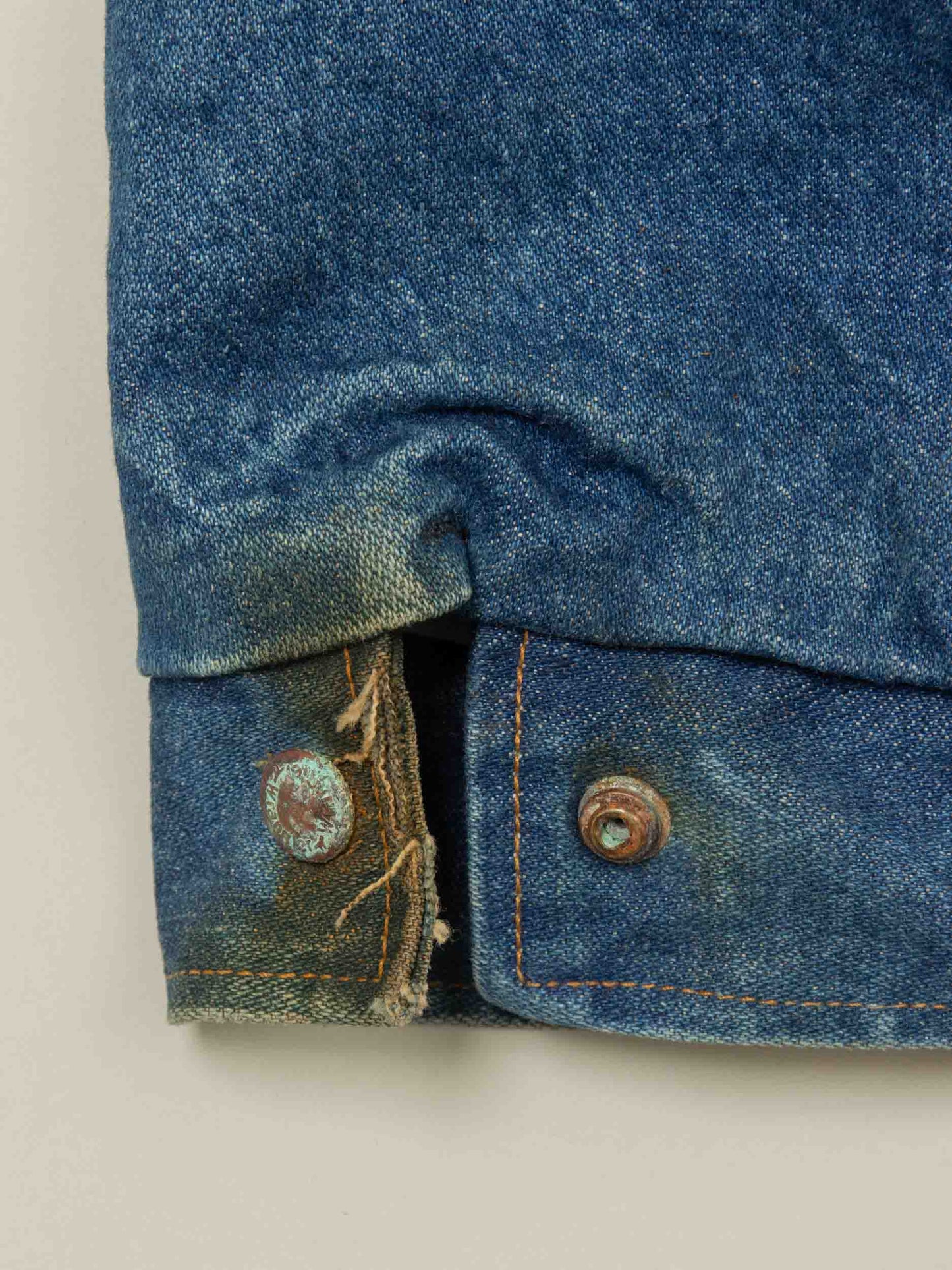 Vtg 1980s Wrangler Sherpa Denim Jacket – Made in USA (L)