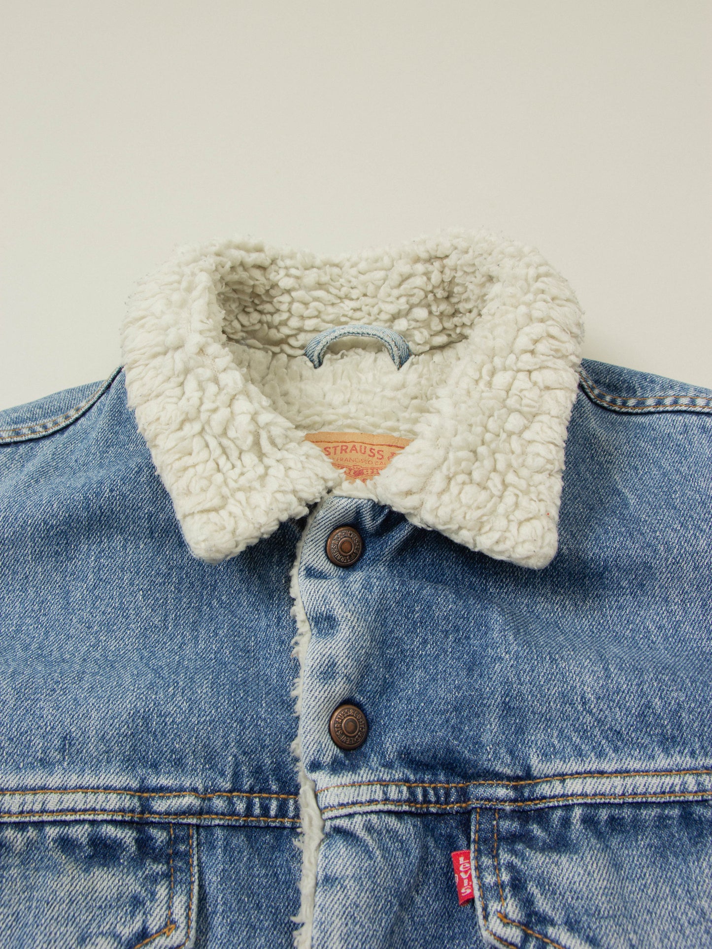 Vtg 1990s Levi's Sherpa Denim Jacket (M)