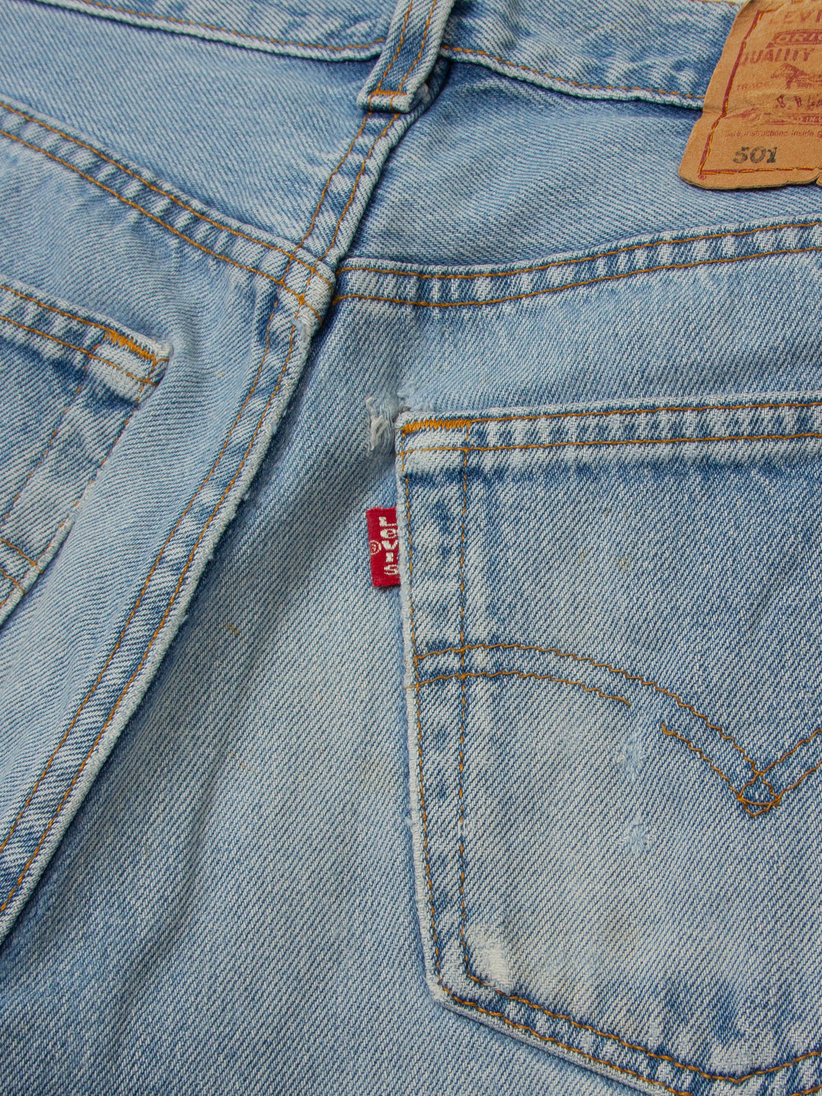 Vtg 1990s Levi's 501 Jeans - Made in USA (30x34)