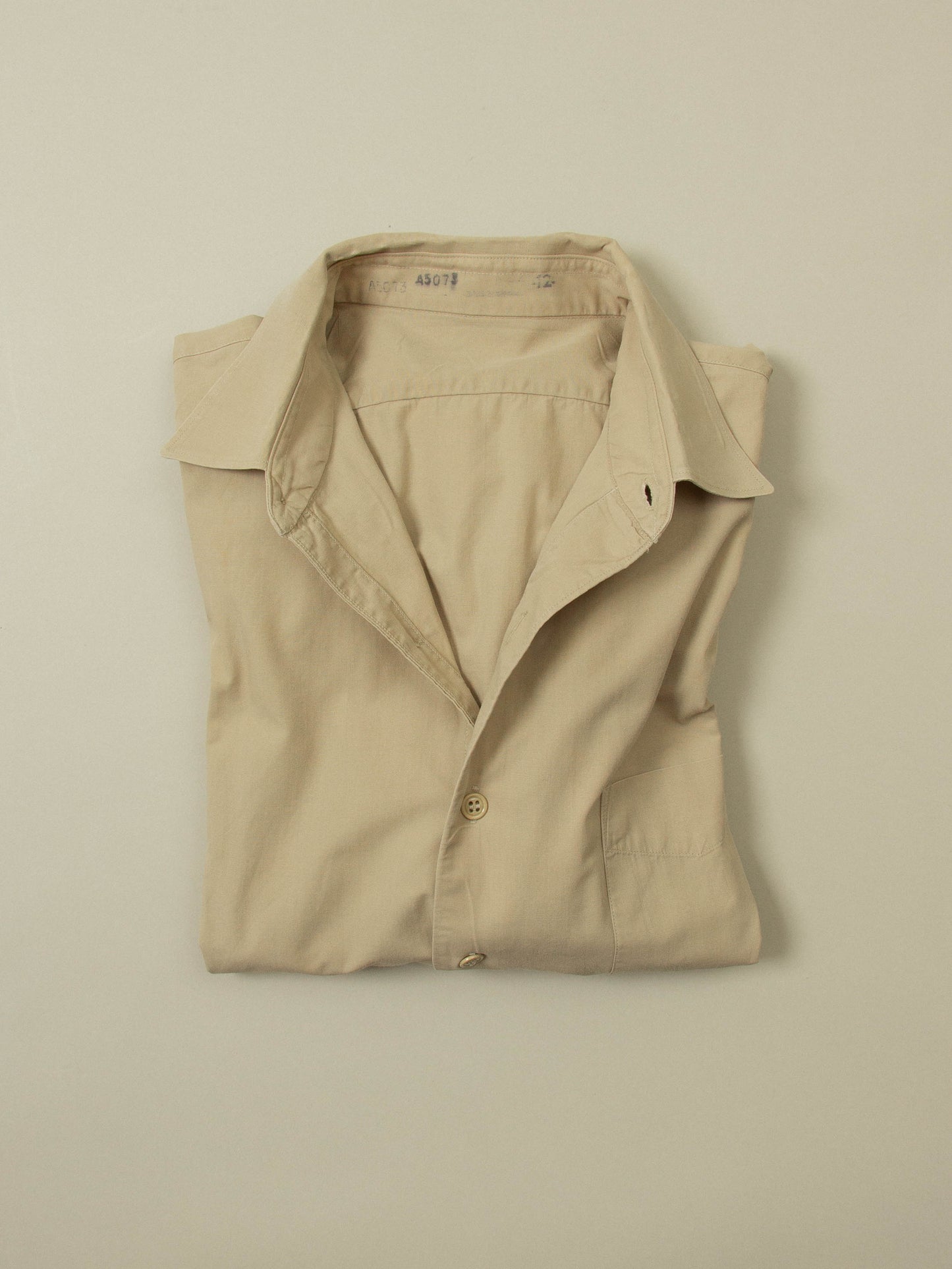 Vtg 1960s US Army Khaki Shirt (S)