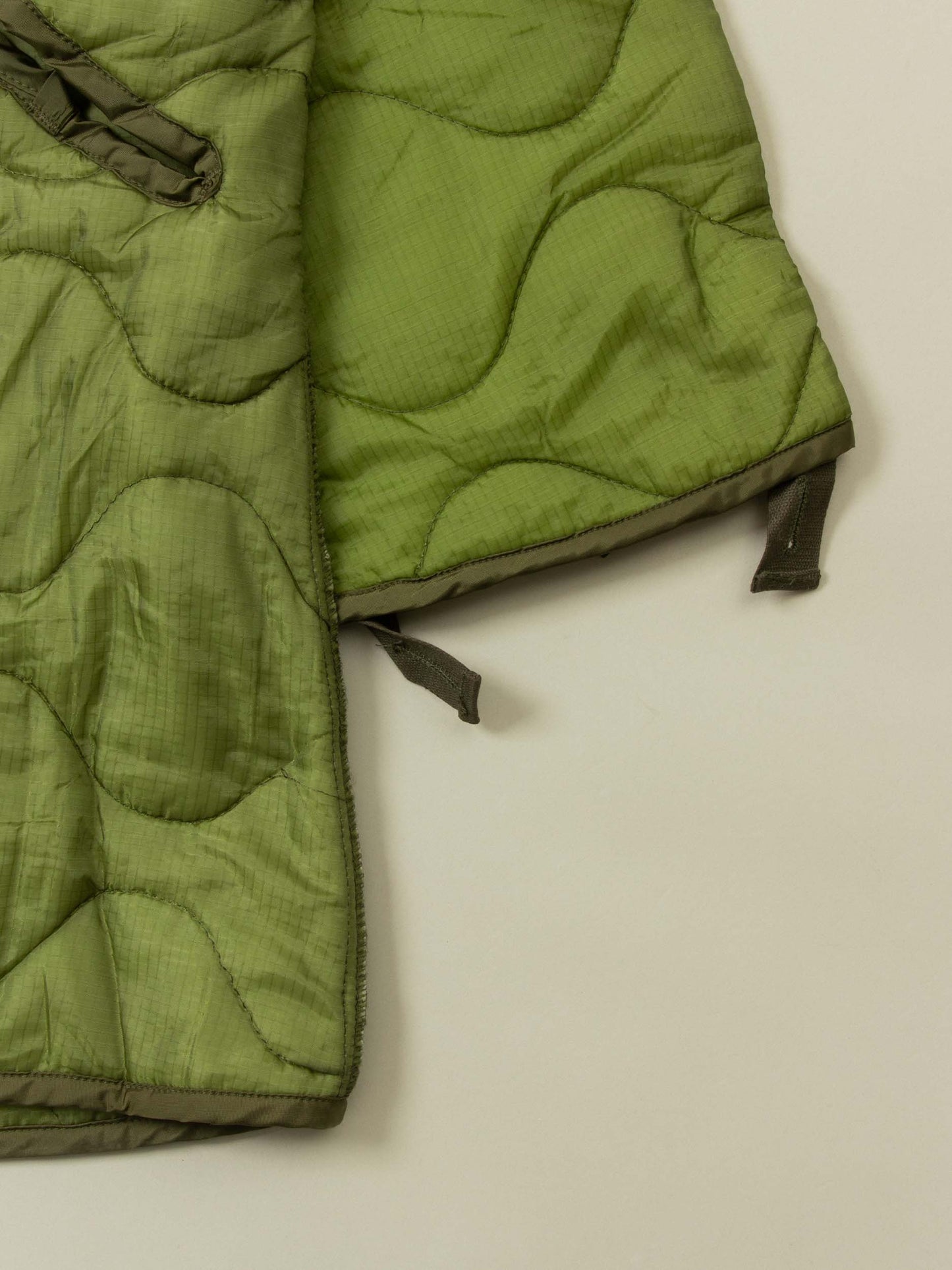 Vtg 1980s US Army Desert Parka Liner (S)