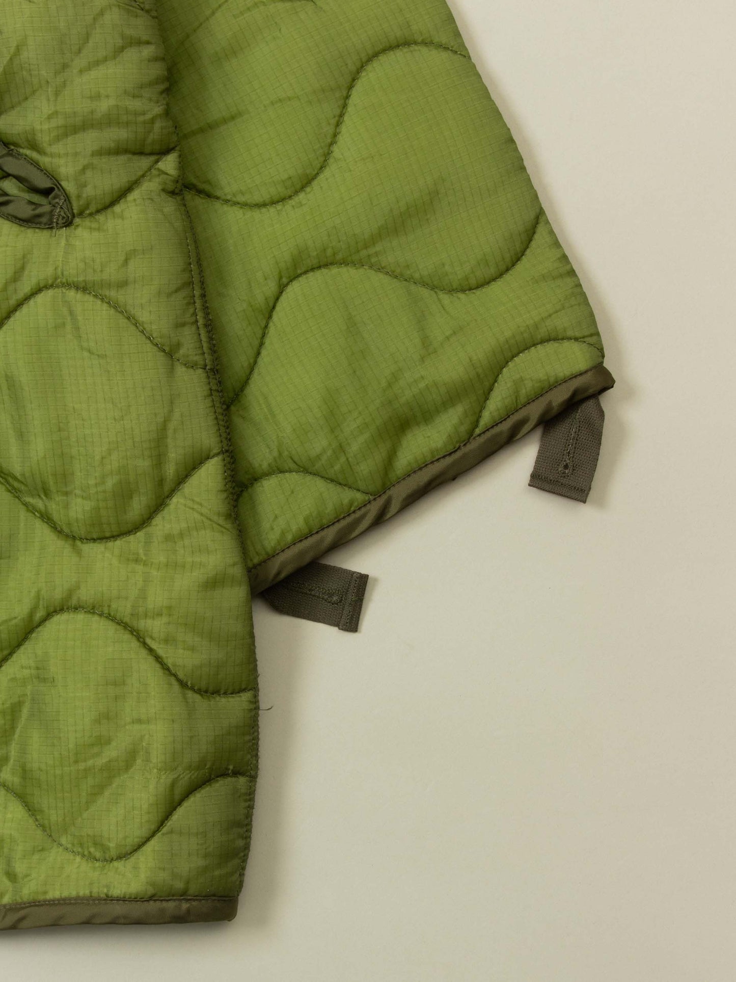 Vtg 1980s US Army Desert Parka Liner (S)