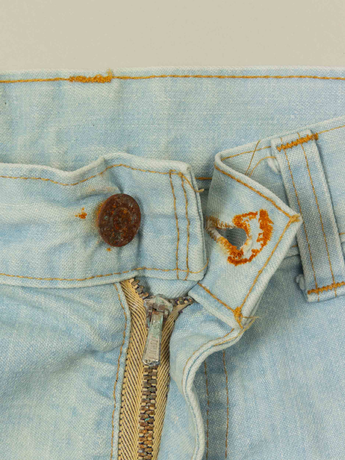 Vtg 1970s Women's Levi's Jeans – Made in Canada (26x29)