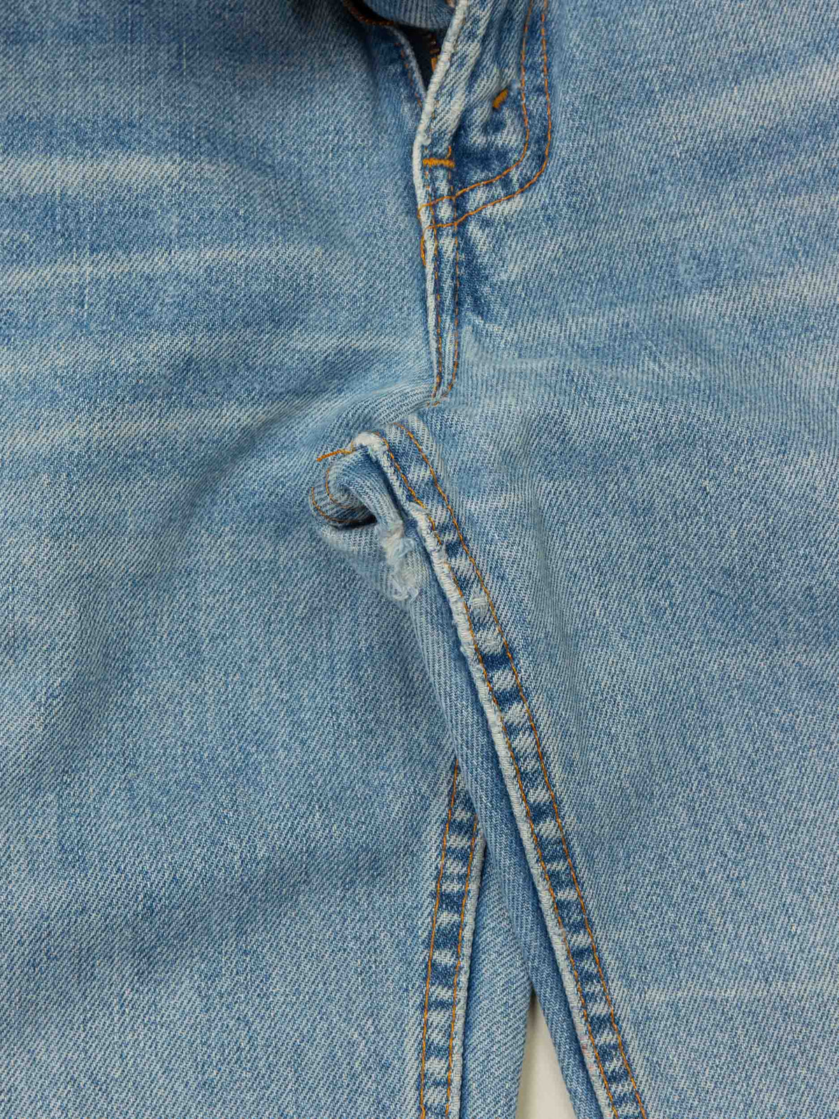 Vtg 1990s Levi's 512 Tapered Jeans – Made in USA (28x34)