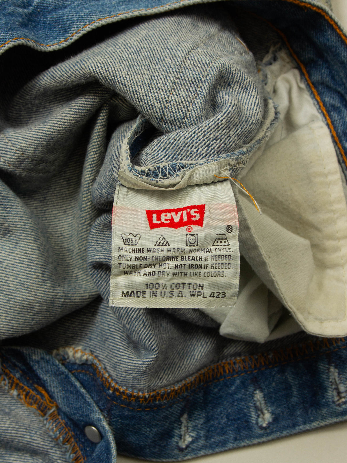 Vtg 1990s Levi's 501 Jeans - Made in USA (28x33)