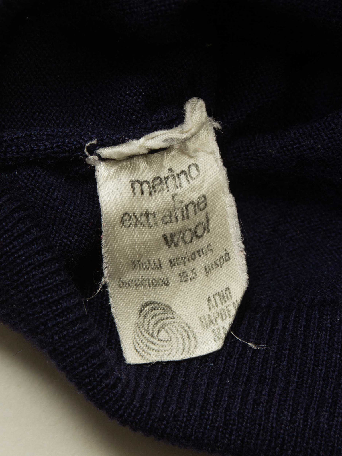 Vtg 1970s Yves Saint Laurent Merino Wool Vest (M/L)
