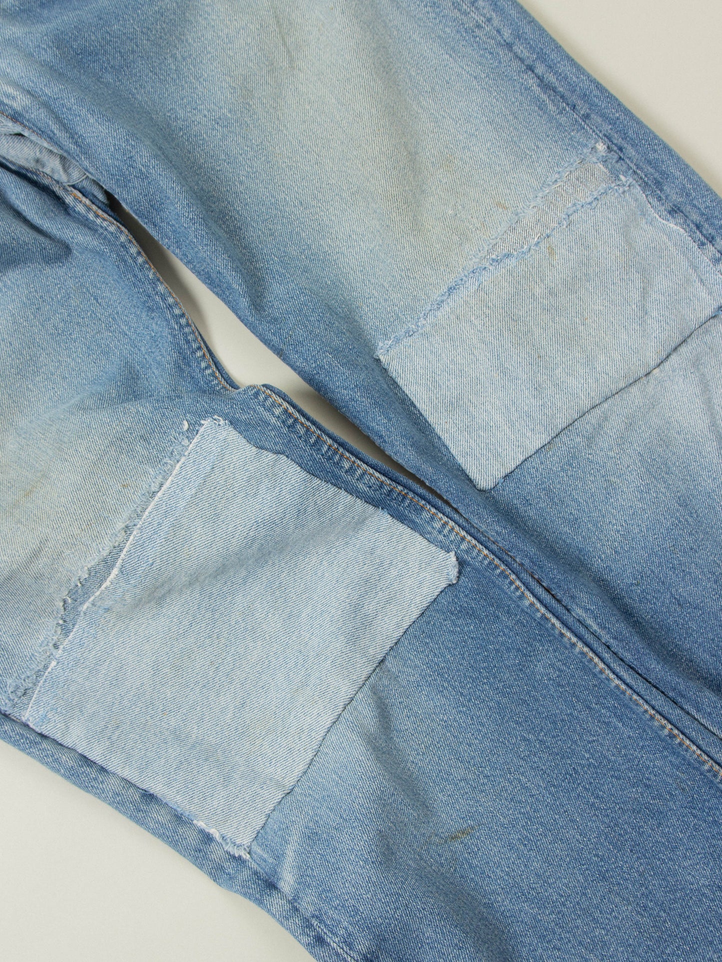 Vtg 1990s Patched Levi's 501 (36x36)