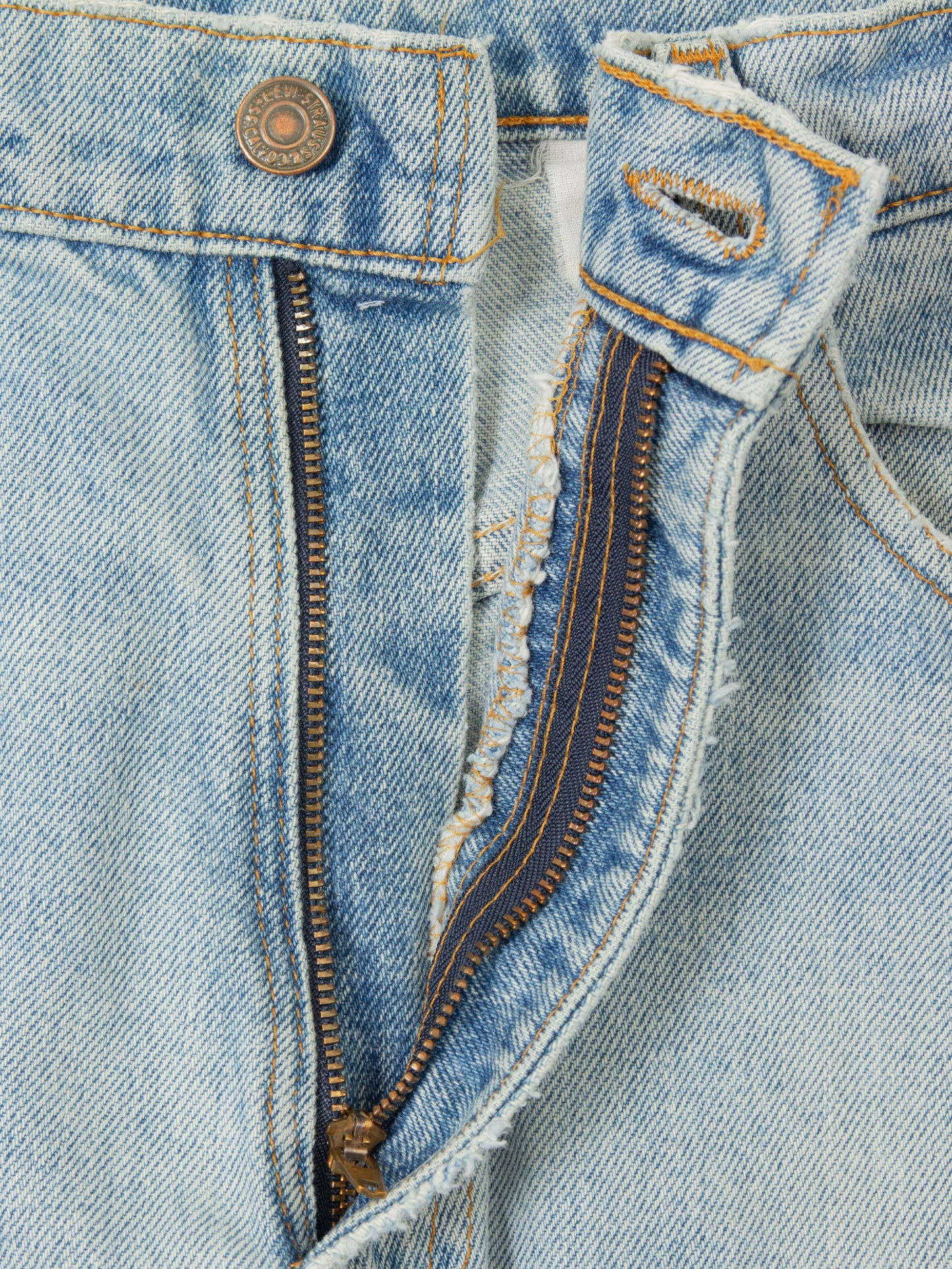 Vtg 1990s Levi's 505 - Made in USA (34x32)
