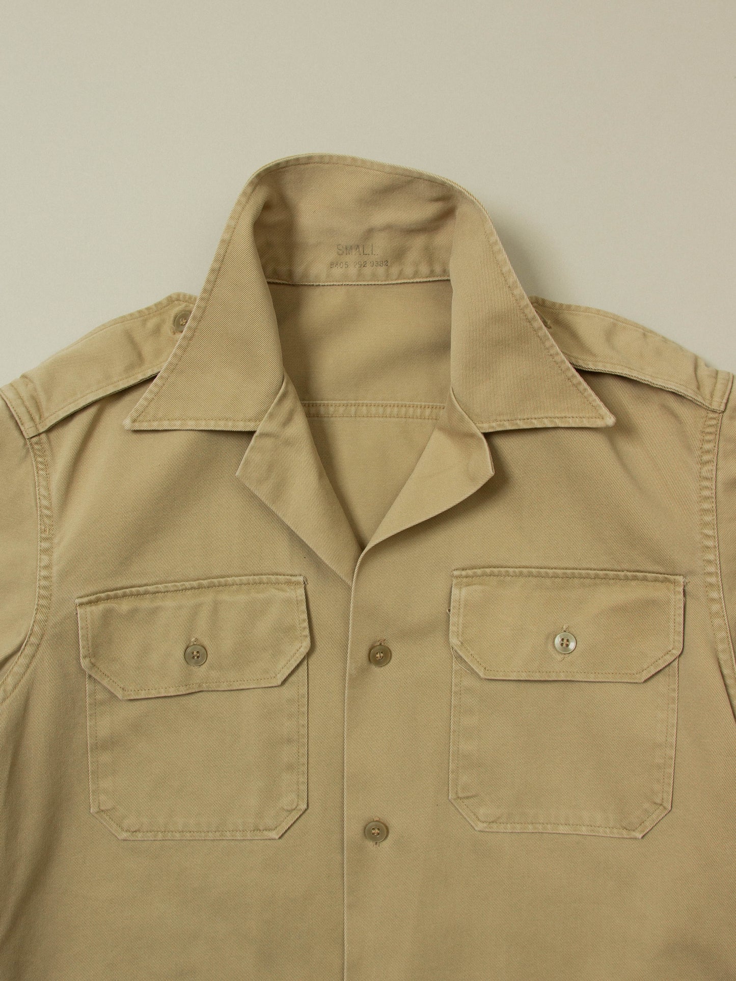 Vtg 1960s US Army Khaki Officer Shirt (S)