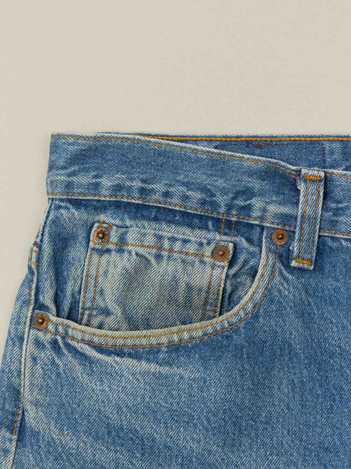 Vtg 1980s Levi's 501 Jeans - Made in USA (38x28)