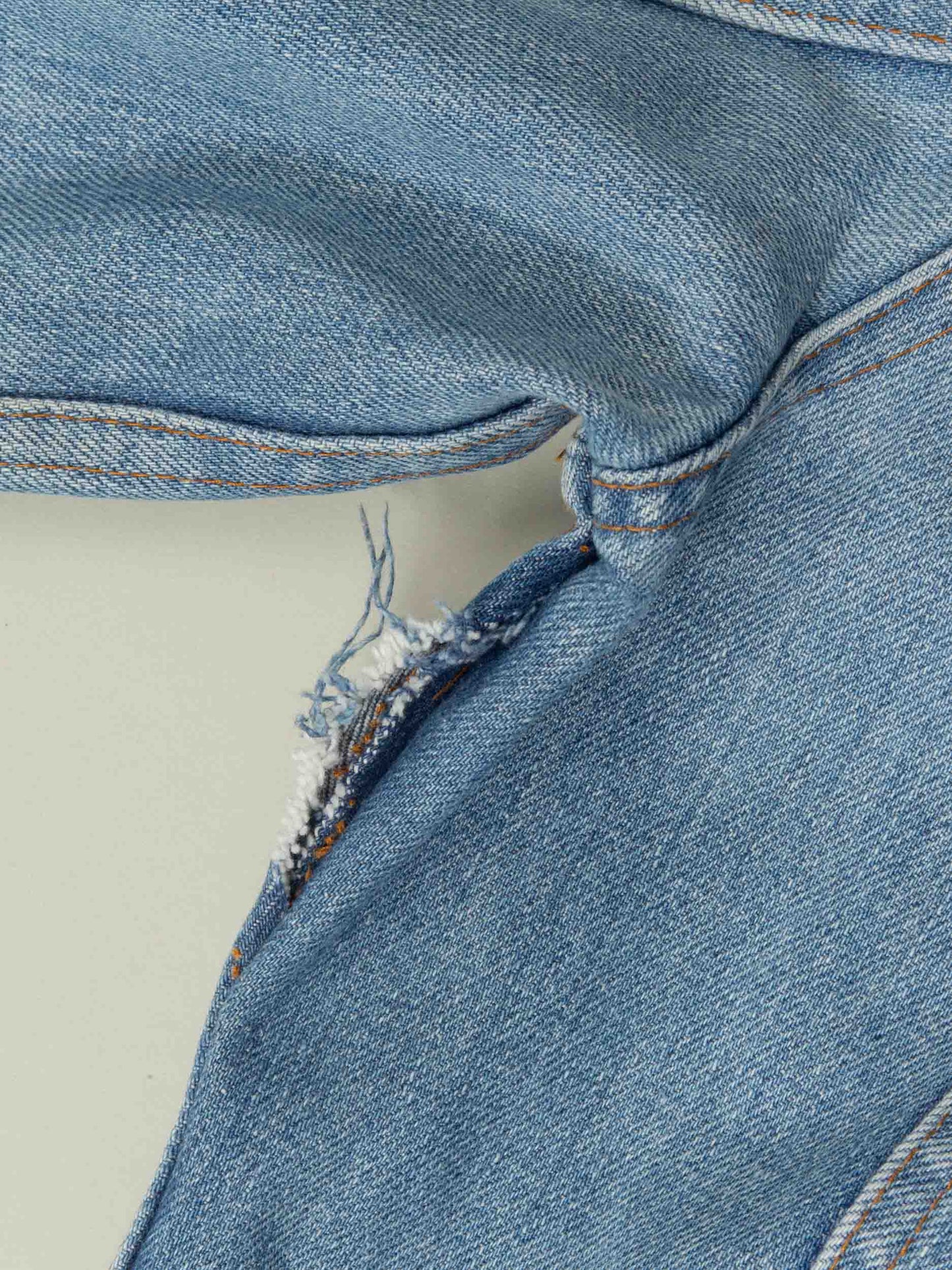 Vtg 1980s Levi's Denim Jacket - Made in USA (S)