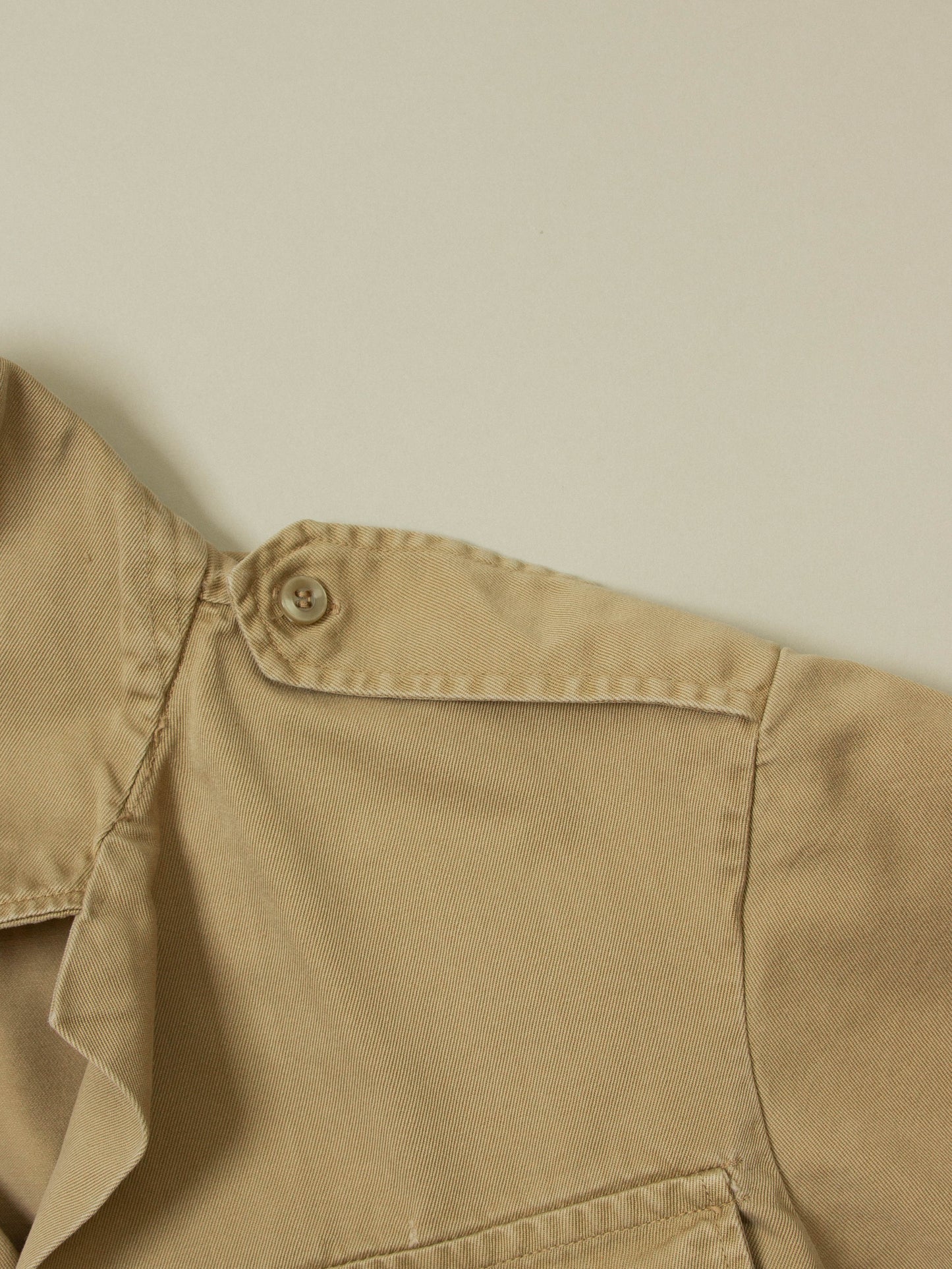 Vtg 1960s US Army Short Sleeve Officer Shirt (S)