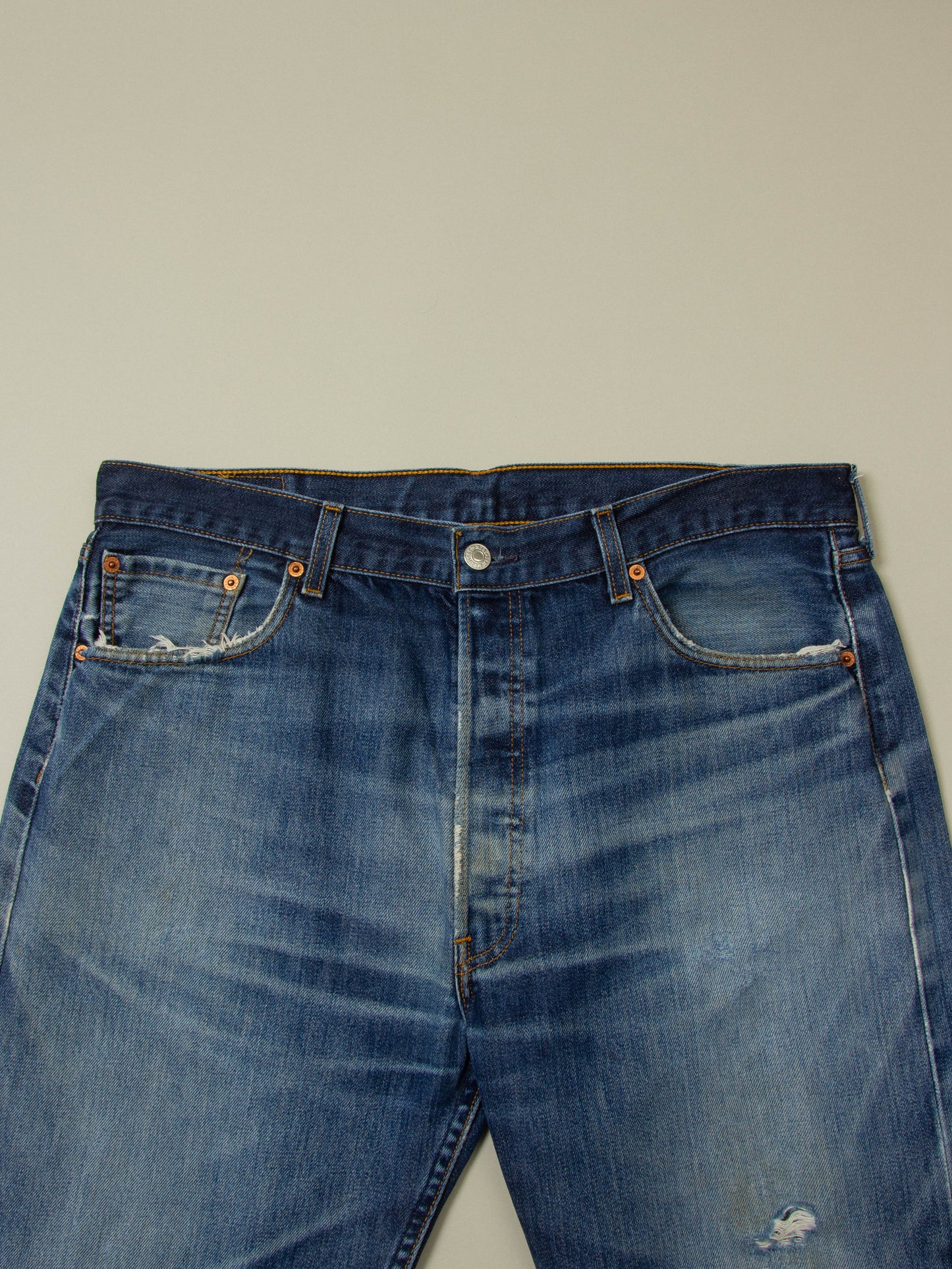 Vtg Levi's 501 Jeans (38x29)