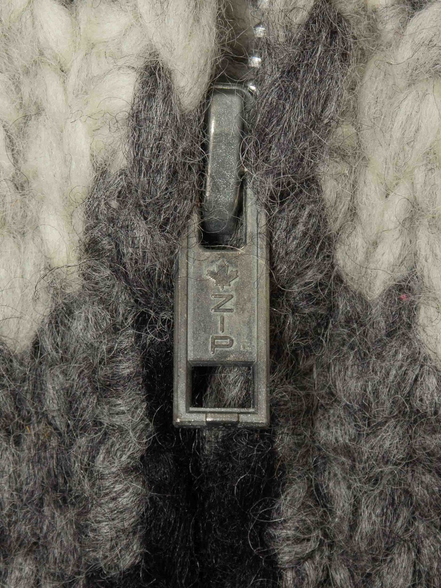 Vtg 1960s Heavy Cowichan Wool Sweater - Made in Canada (L)