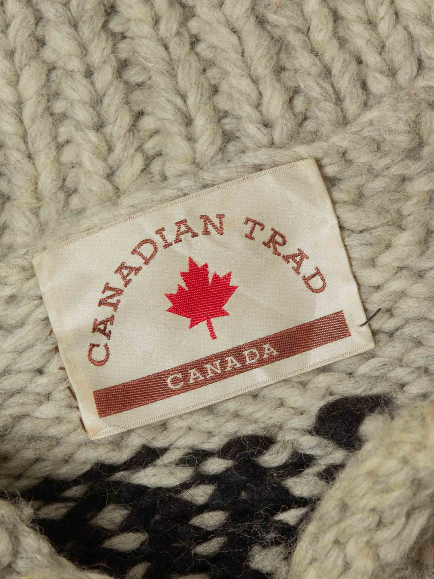 Vtg 1980s Heavy Cowichan Wool Cardigan - Made in Canada (XL)