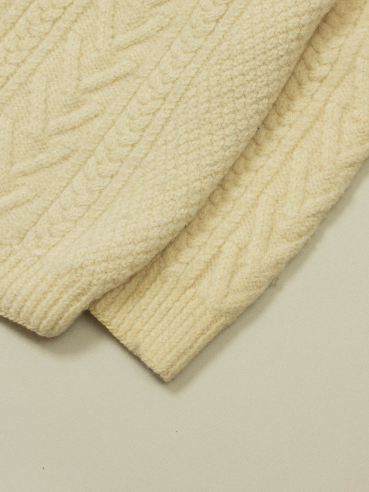 Vtg 1980s Fisherman Knit Wool Sweater - Made in Ireland (L)