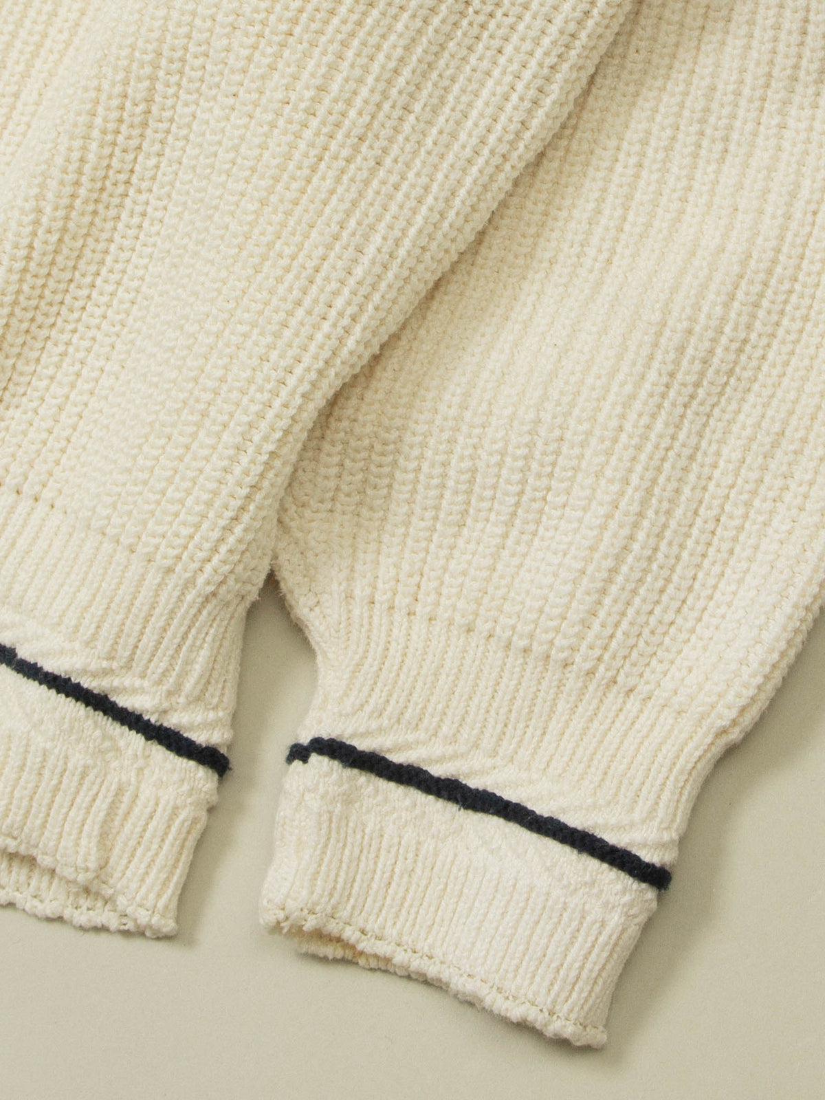 Vtg 1990s V-neck Cricket Sweater - Made in USA (L)