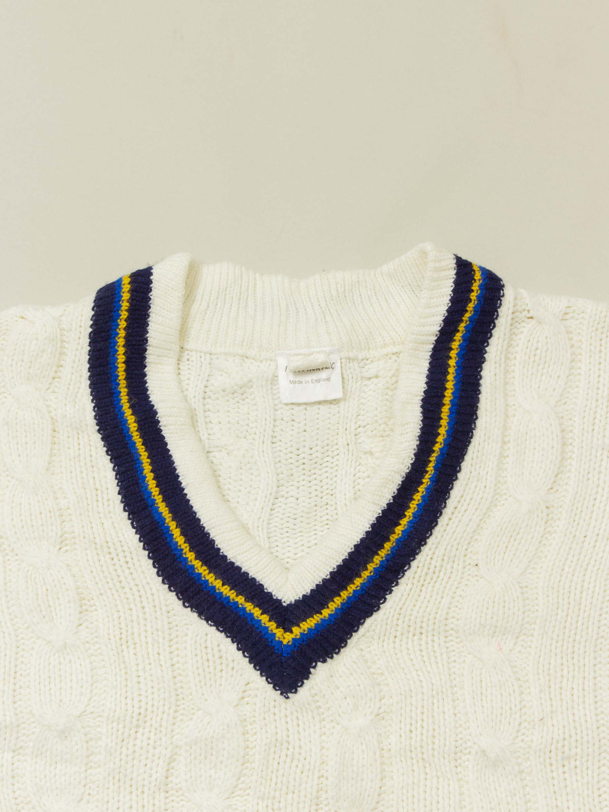 Vtg 1990s V-Neck Cricket Sweater – Made in England (L)