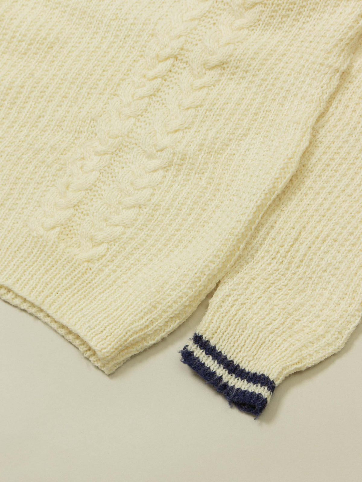 Vtg 1970s V-Neck Cricket Sweater (M)