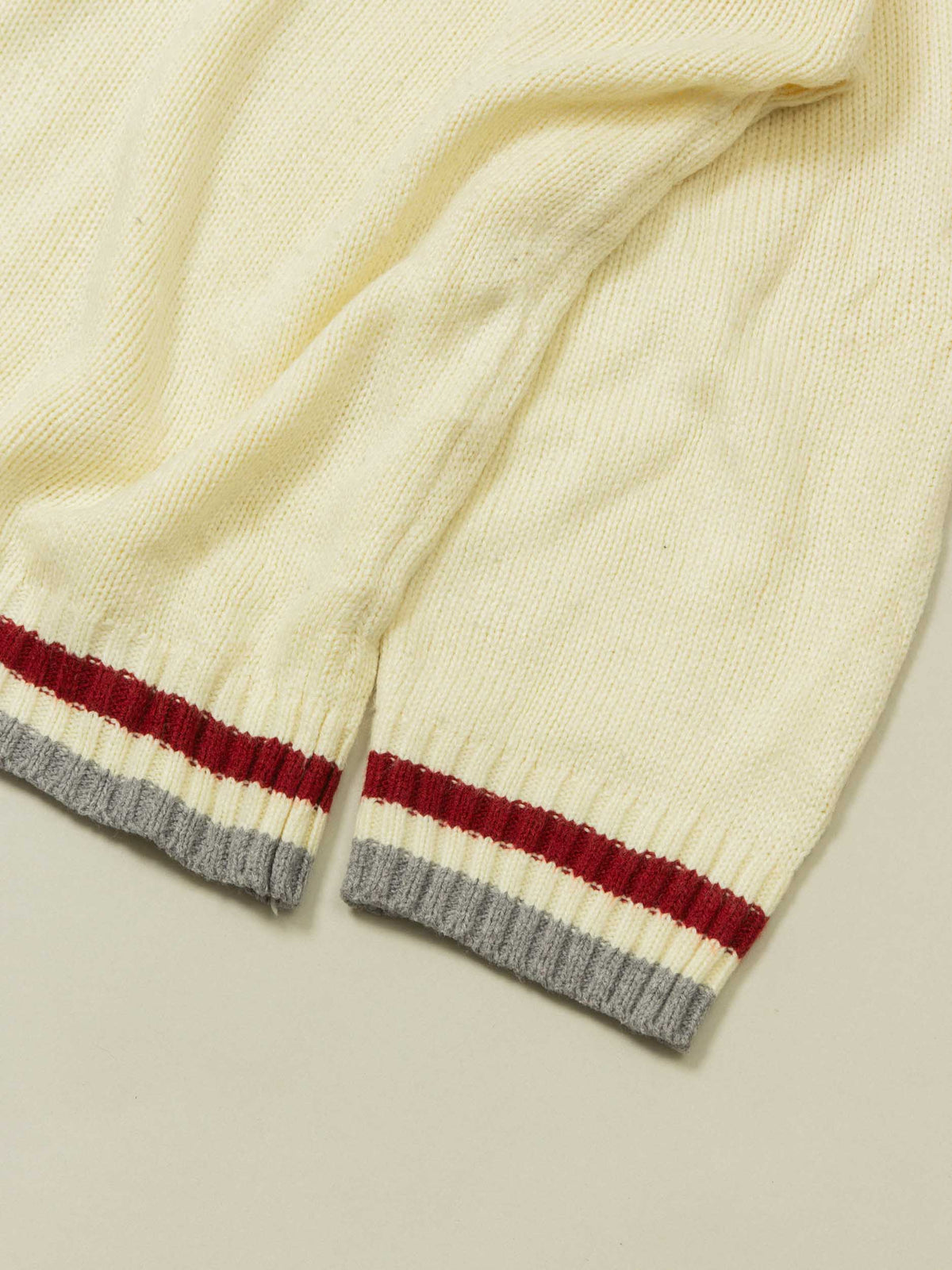 Vtg 1990s V-Neck Highschool Cricket Sweater (M)