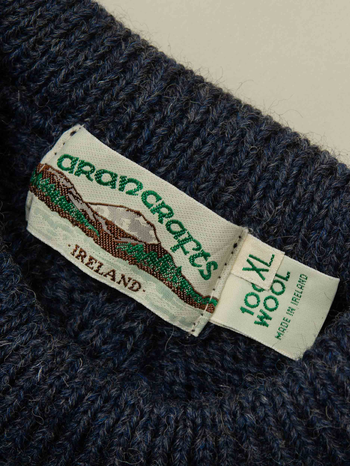 Vtg 1990s Knitted Wool Sweater – Made in Ireland (XL)
