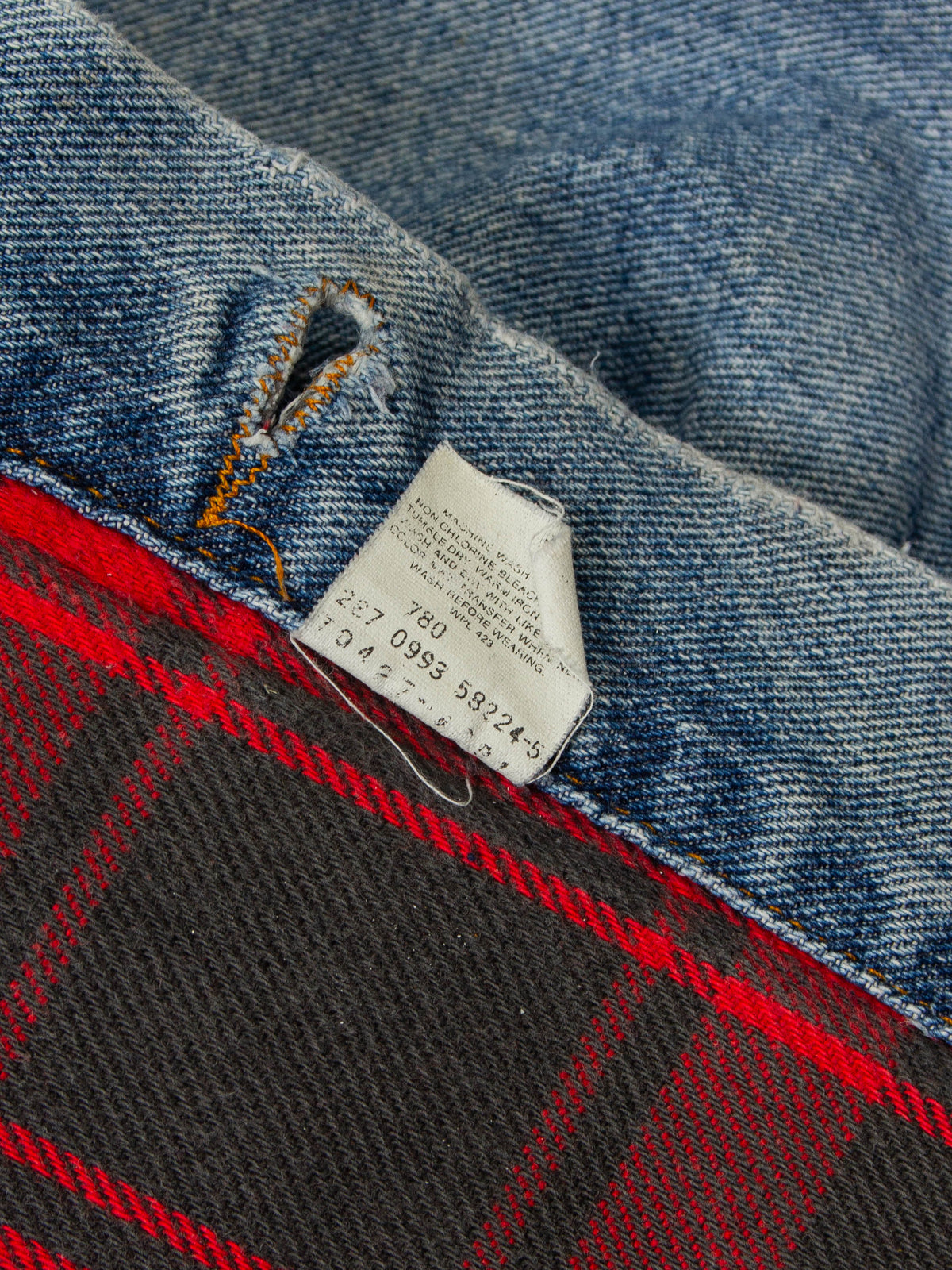 1990s Levi's Lined Denim Jacket - Made in USA (L)