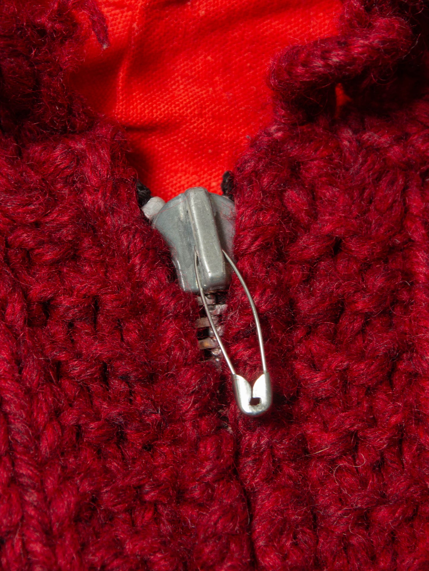 Vtg 1960s Burgundy Cowichan Wool Sweater (S)