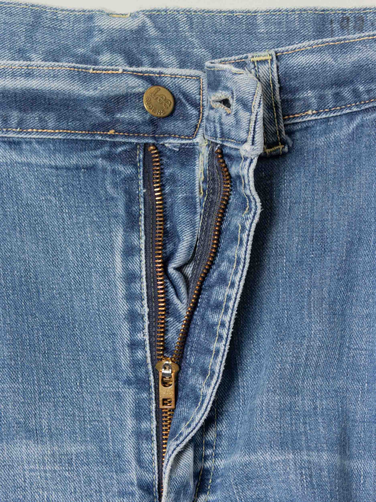 Vtg 1970s Lee Riders Jeans - Made in USA (44x28)