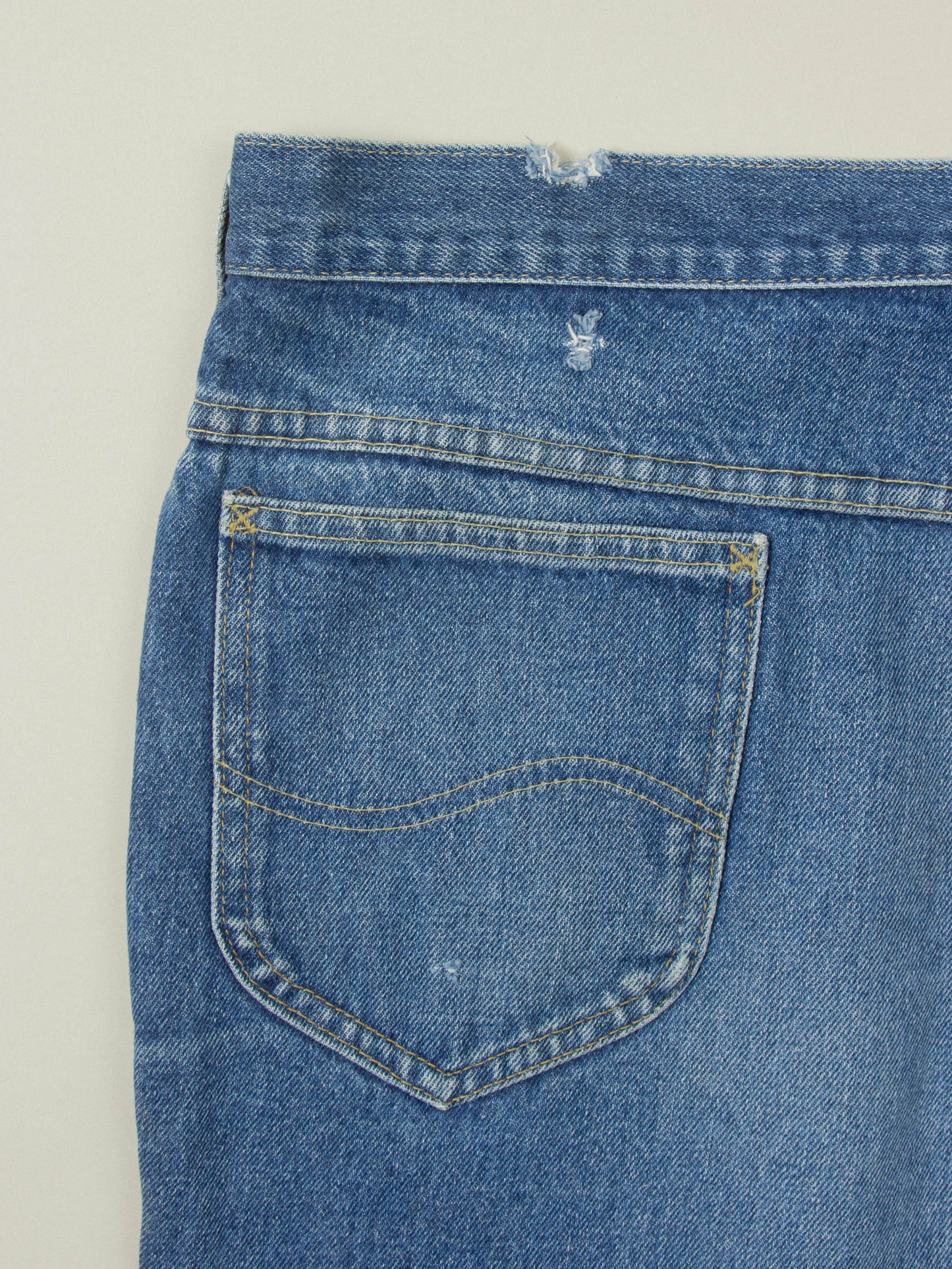 Vtg 1980s Bootcut Lee Riders Jeans - Made in USA (34x31)