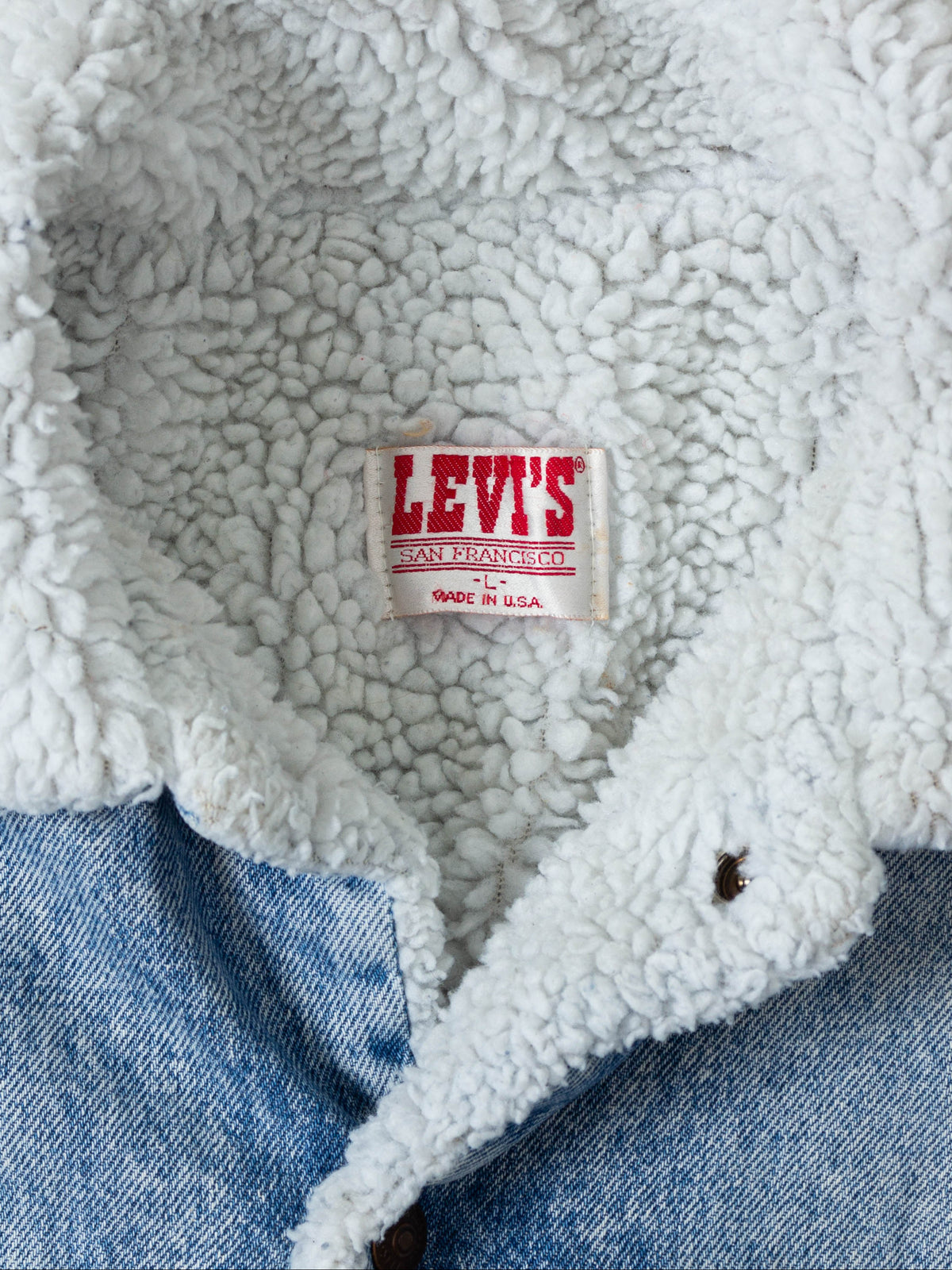 Vtg 1980s Levi's Sherpa Lined Denim Jacket - Made in USA (L)