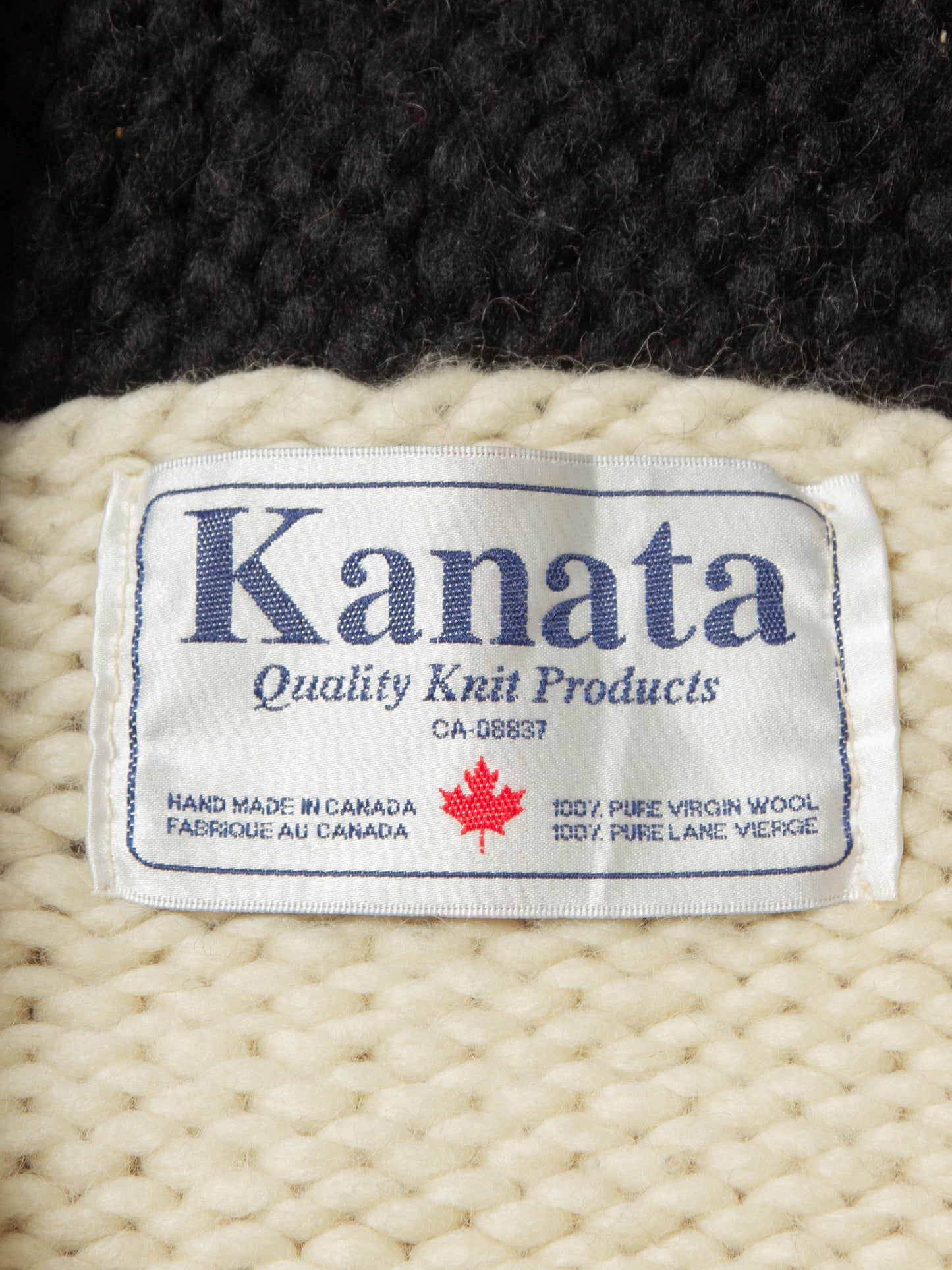 Vtg 1980s Heavy Cowichan Wool Sweater - Made in Canada (L)