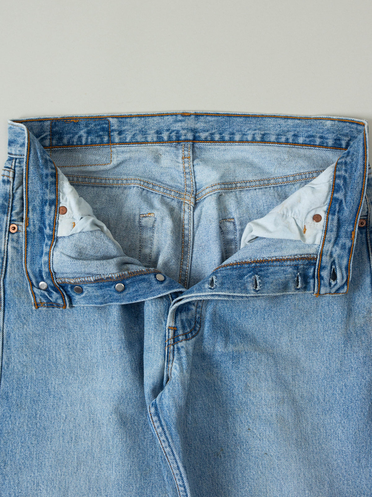 Vtg 1990s Levi's 501 Jeans - Made in USA (32x30)