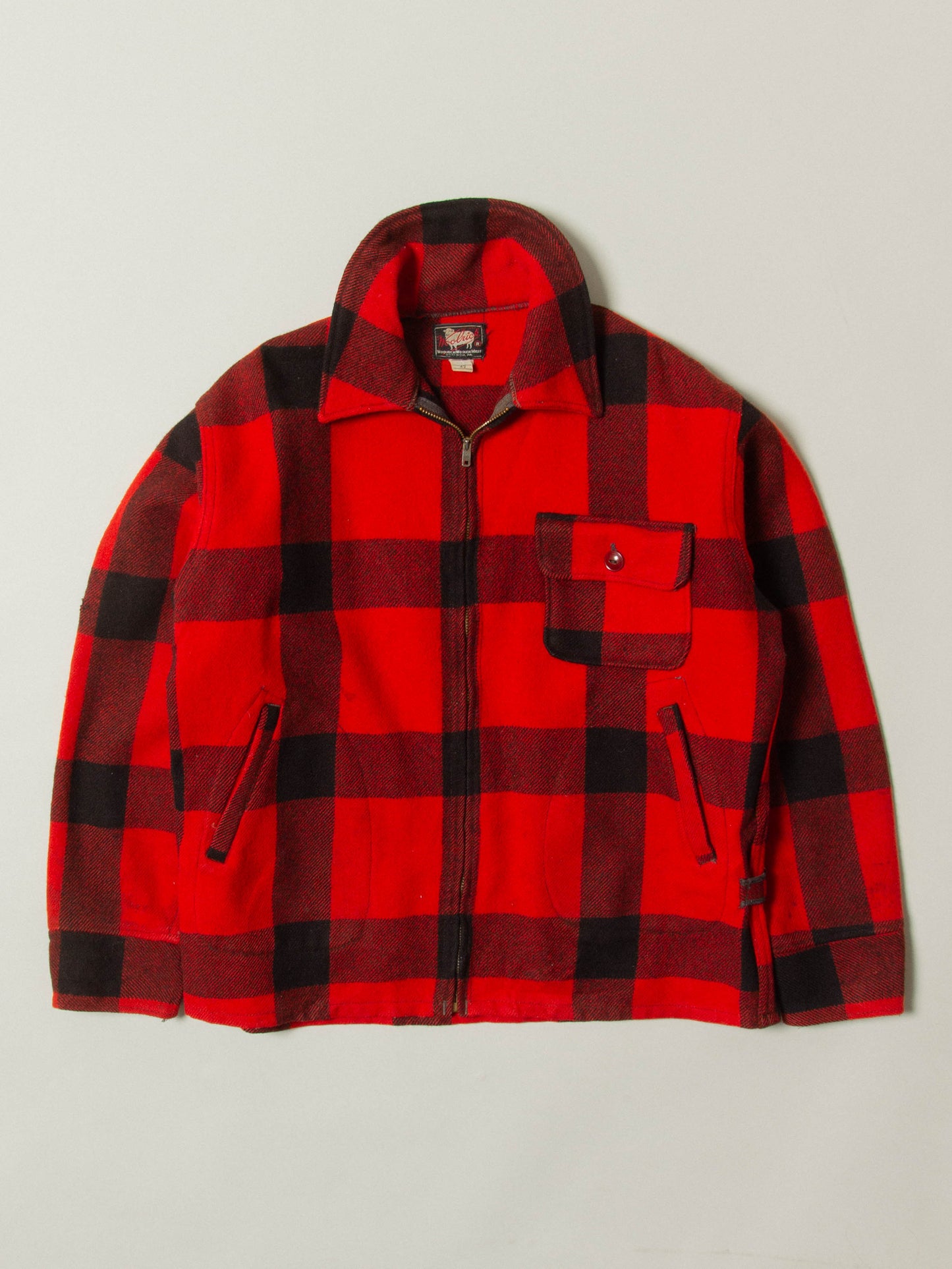 Vtg 1940s Woolrich Buffalo Plaid Jacket - Made in USA (M)