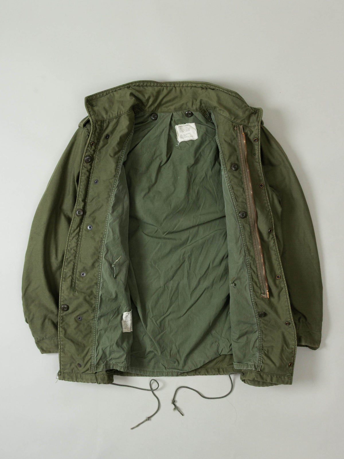 Vtg 1974 US Army M-65 Field Jacket (M-Long)