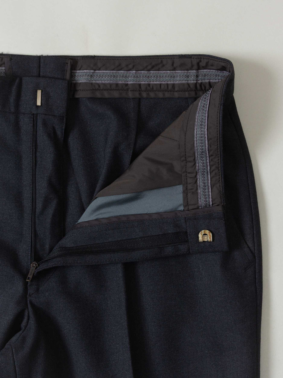 Vtg 1990s Pleated Army Wool Dress Trousers (Dark Grey)