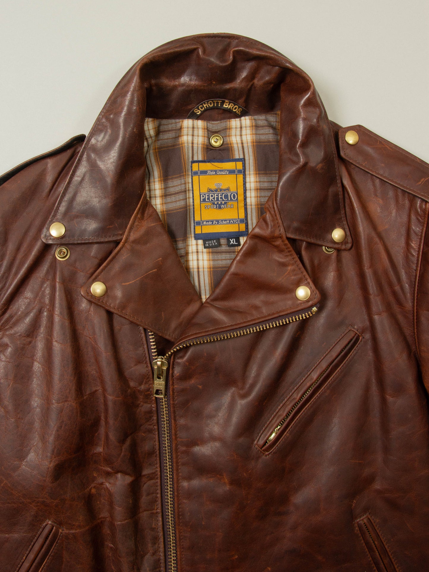 2000s Schott Perfecto Steerhide Leather Jacket - Made in USA (XL)