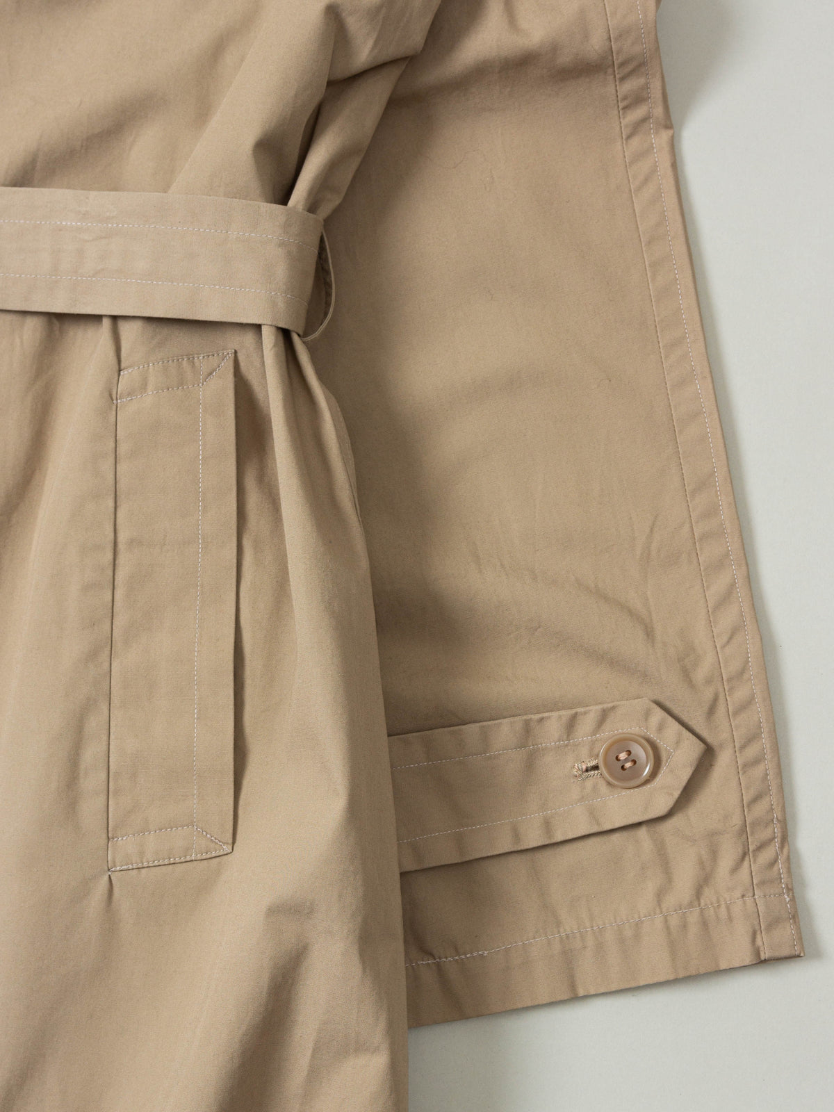 Vtg 1980s 'Deres' Trench Coat (L)
