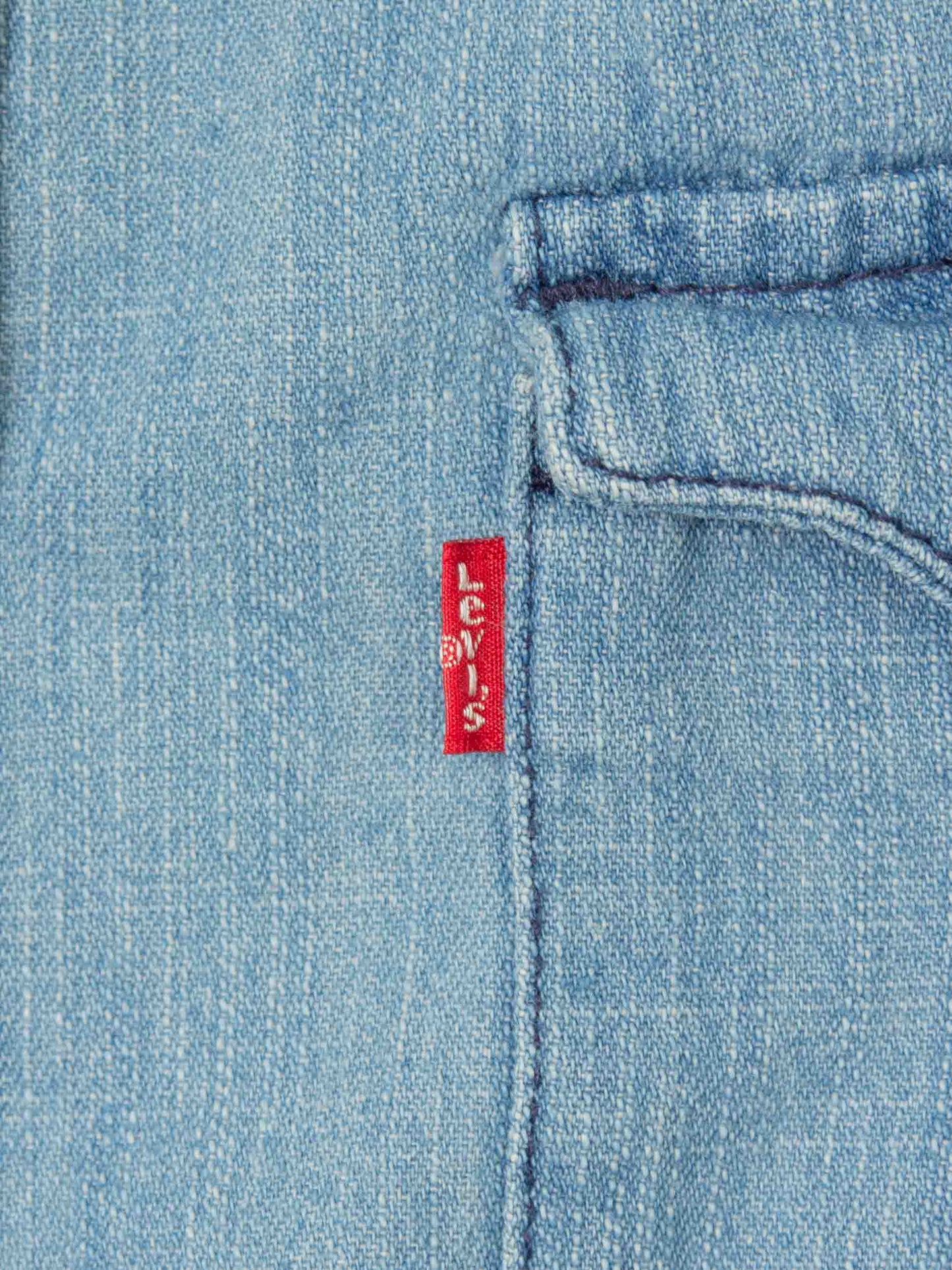 2000s Levi's Denim Shirt (M)