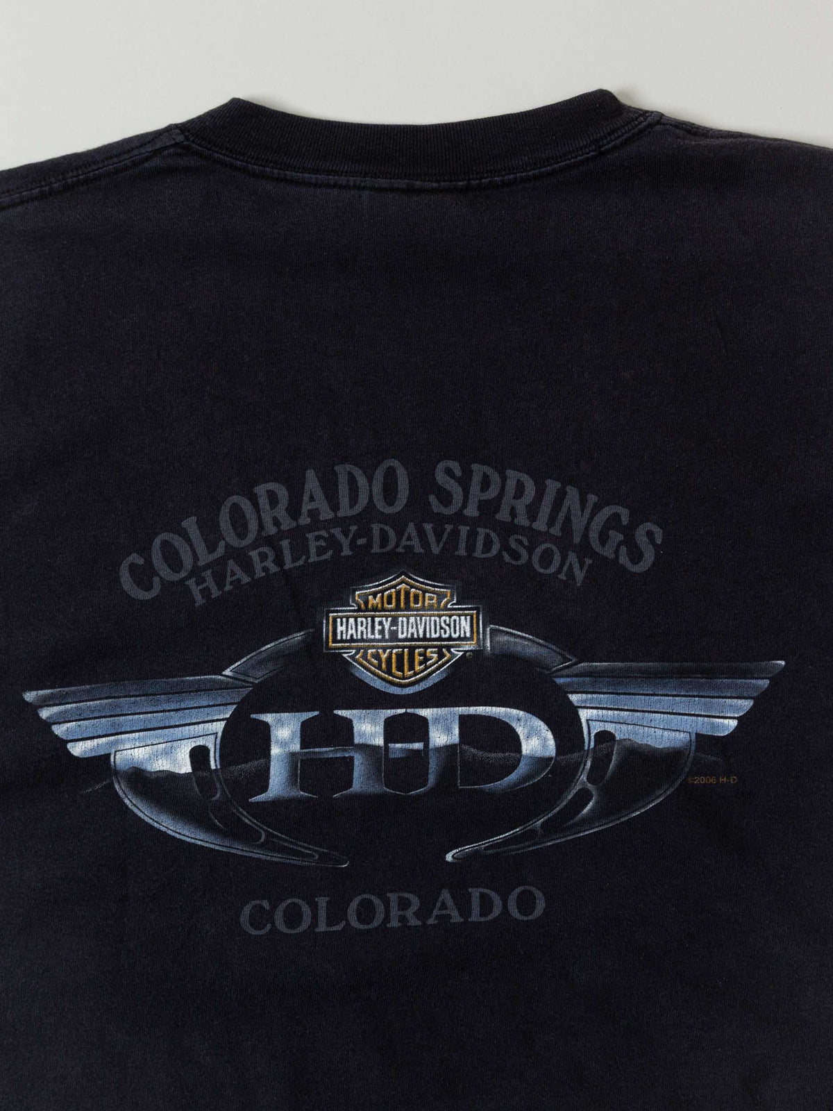 Vtg Harely-Davidson 'Living Legend' Tee – Made in USA (XL)