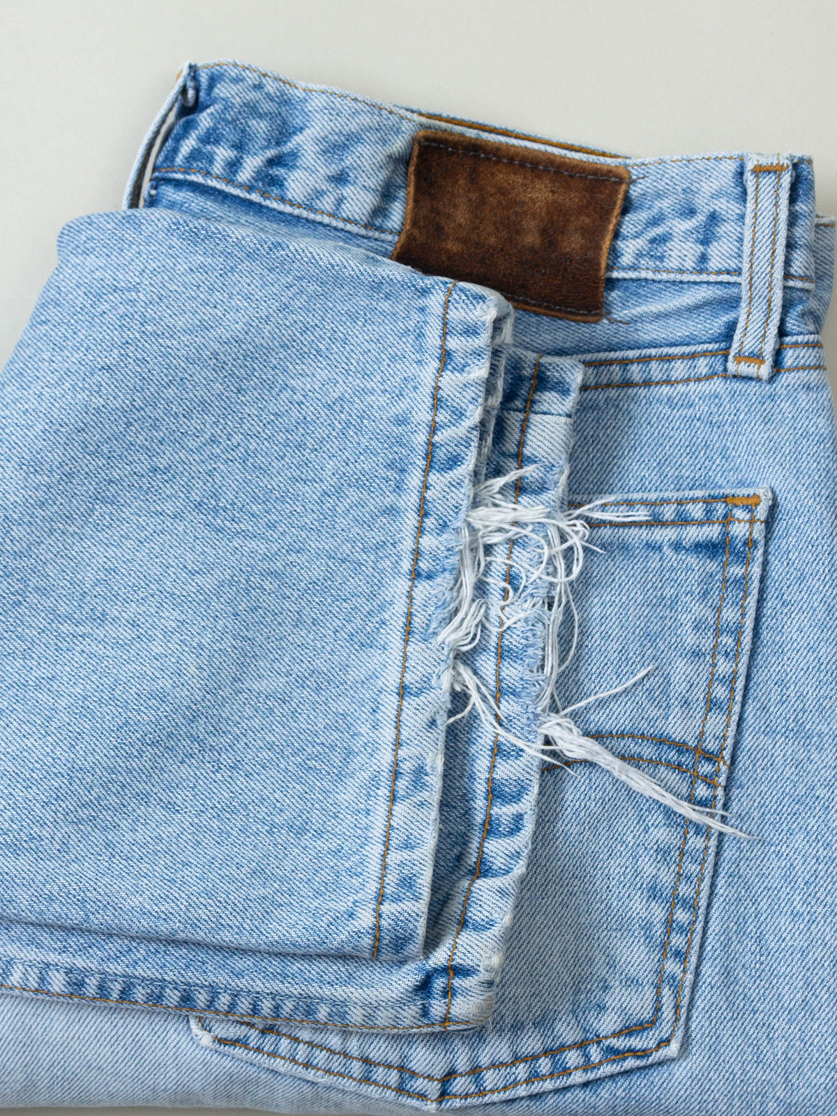 Vtg 1990s Levi's 619 Orange Tab Jeans - Made in Canada (32x34)