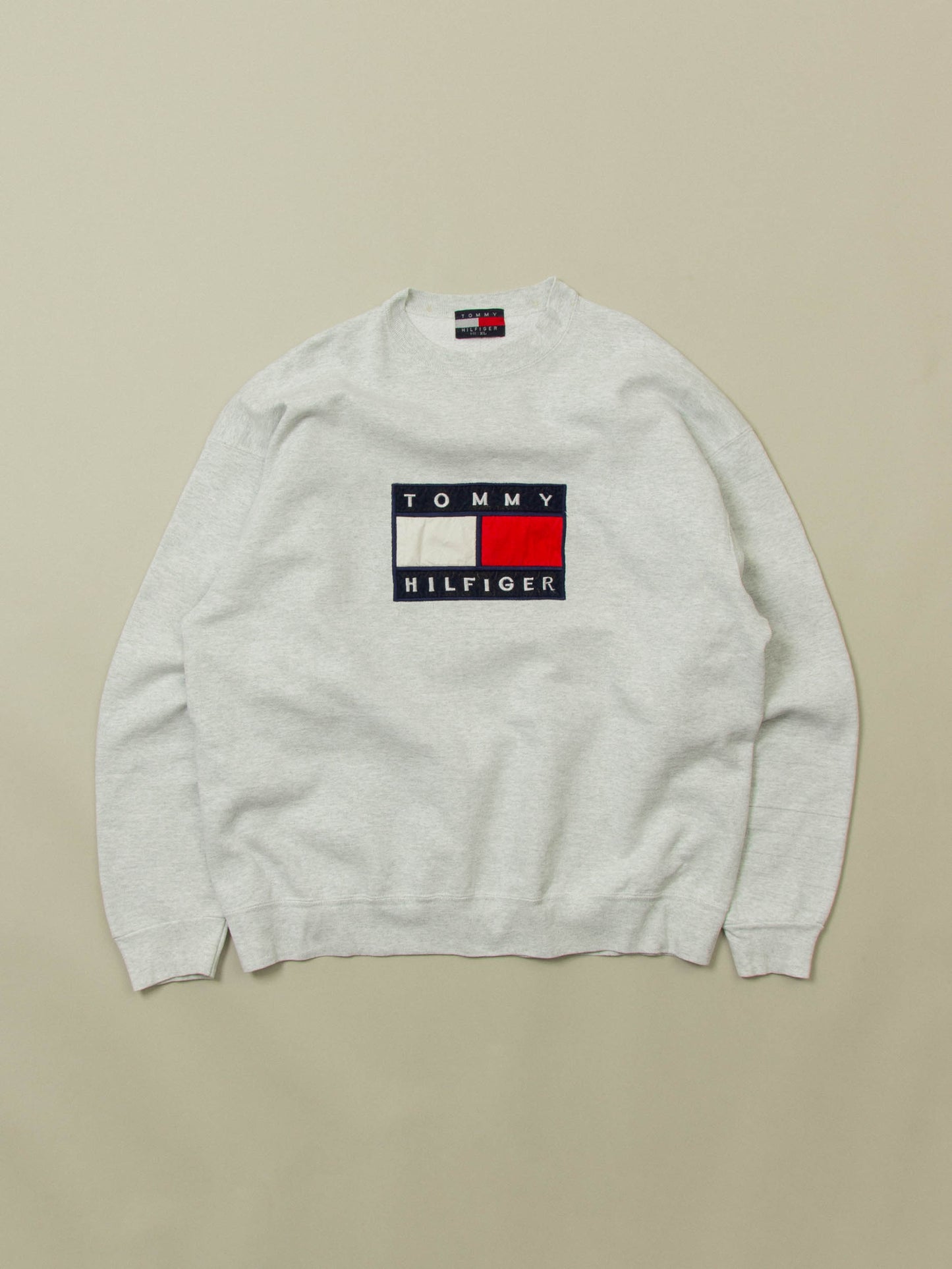 Vtg 1990s Tommy Hilfiger Logo Sweatshirt – Made in USA (XXL)