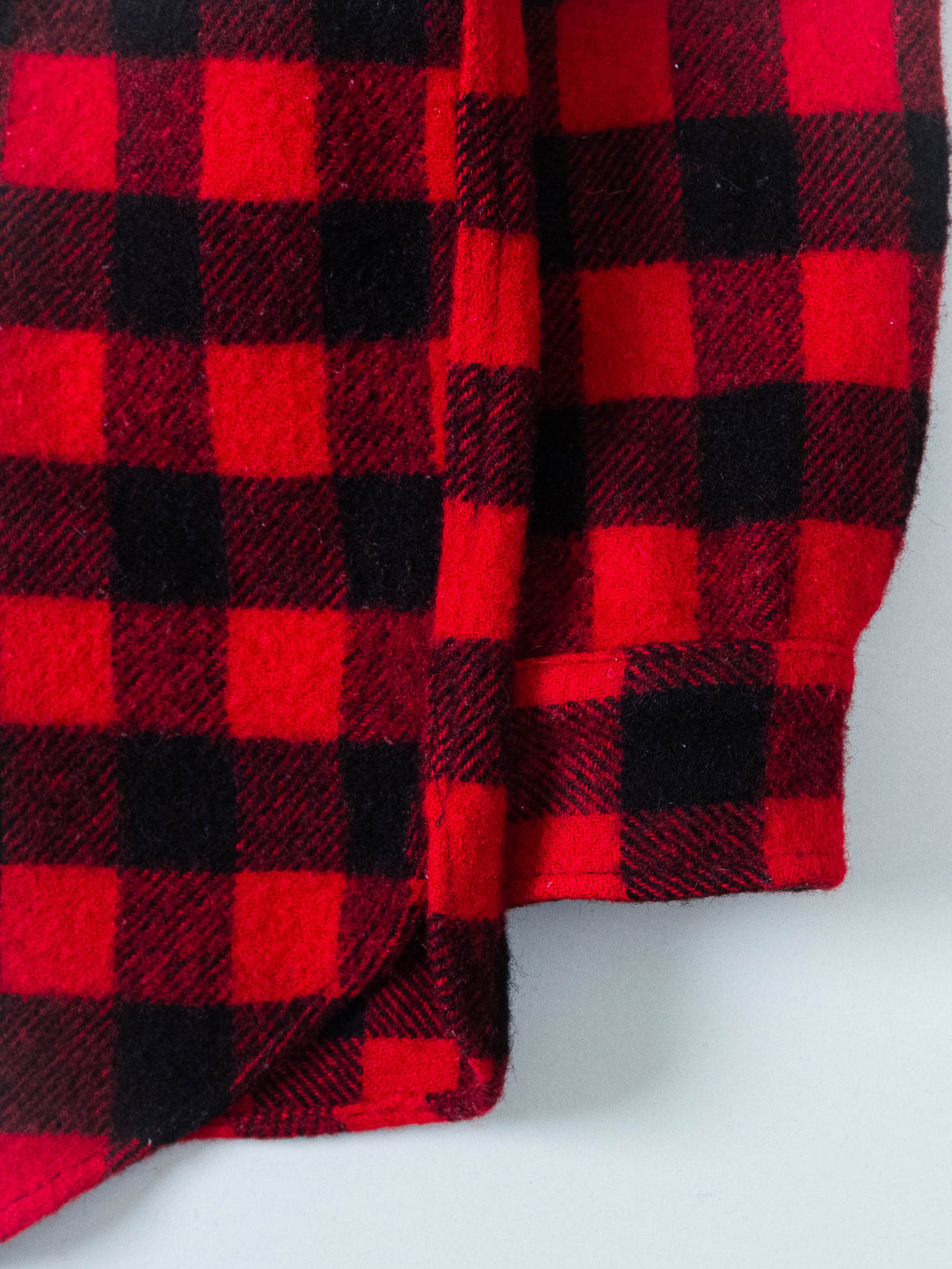 Vtg 1970s Woolrich Wool Flannel Shirt - Made in USA (L)