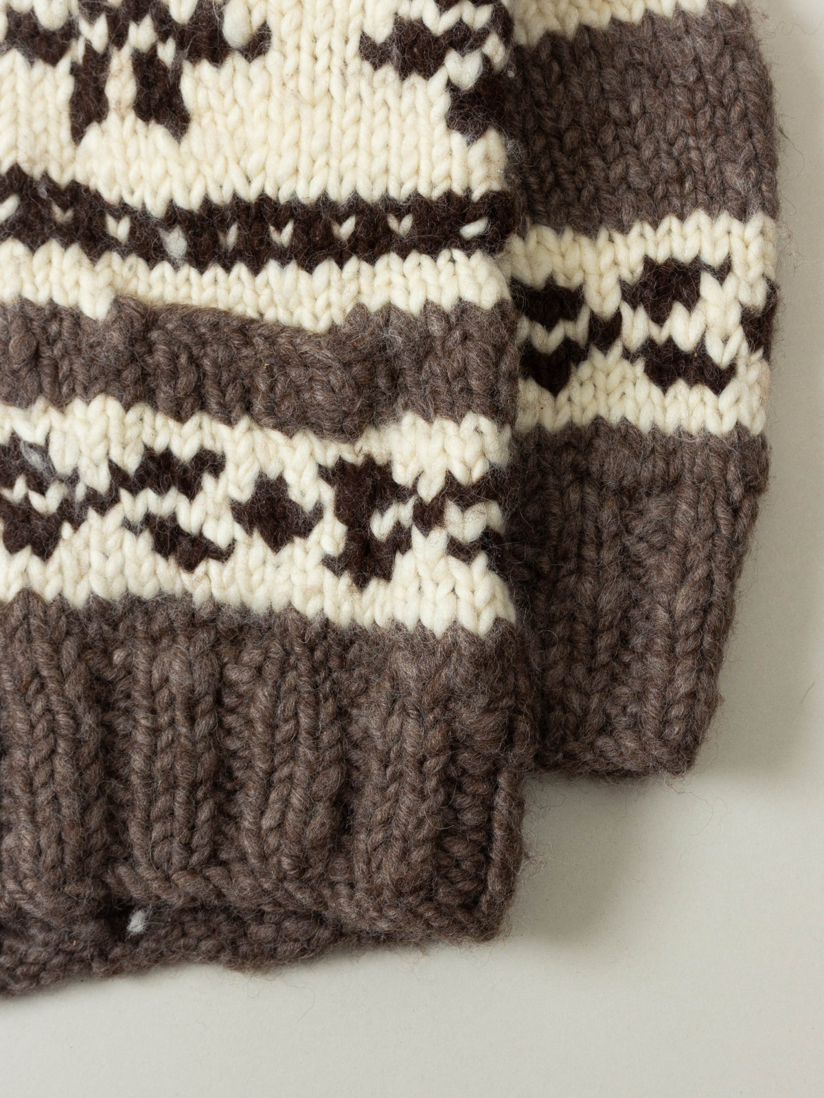 Vtg 1970s Chunky Cowichan Wool Knit Sweater (M)