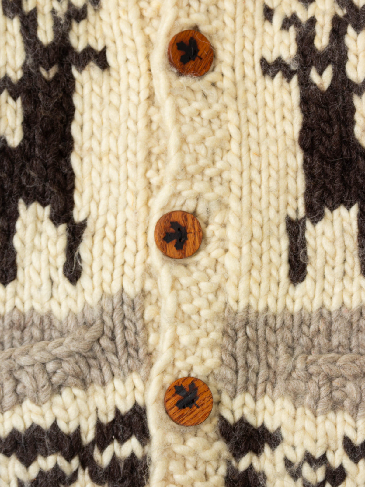 Vtg 1970s Cowichan Wool Cardigan - Made in Canada (L)