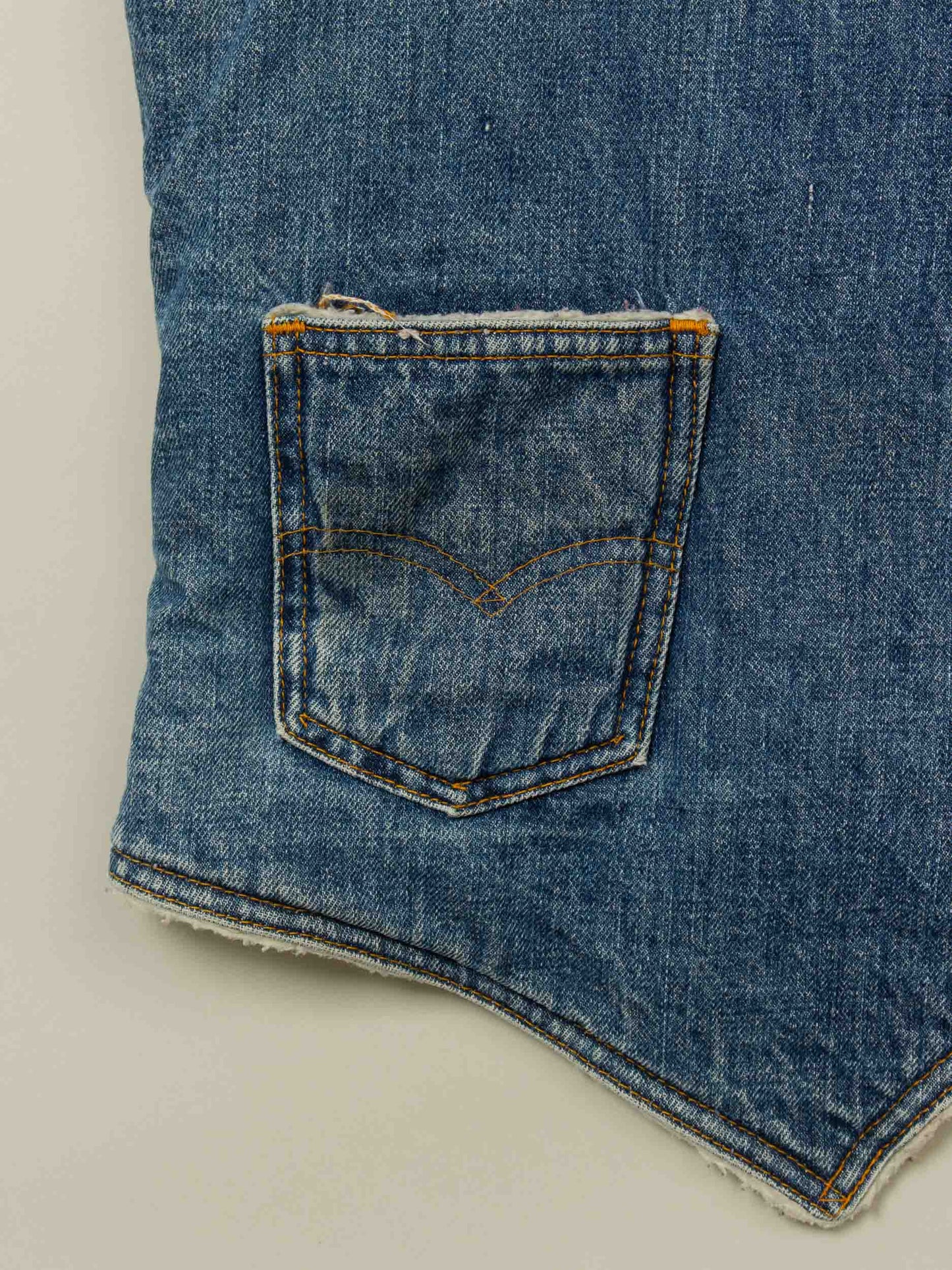 Vtg 1980s Levi's Lined Orange Tab Denim Vest – Made in USA (M)