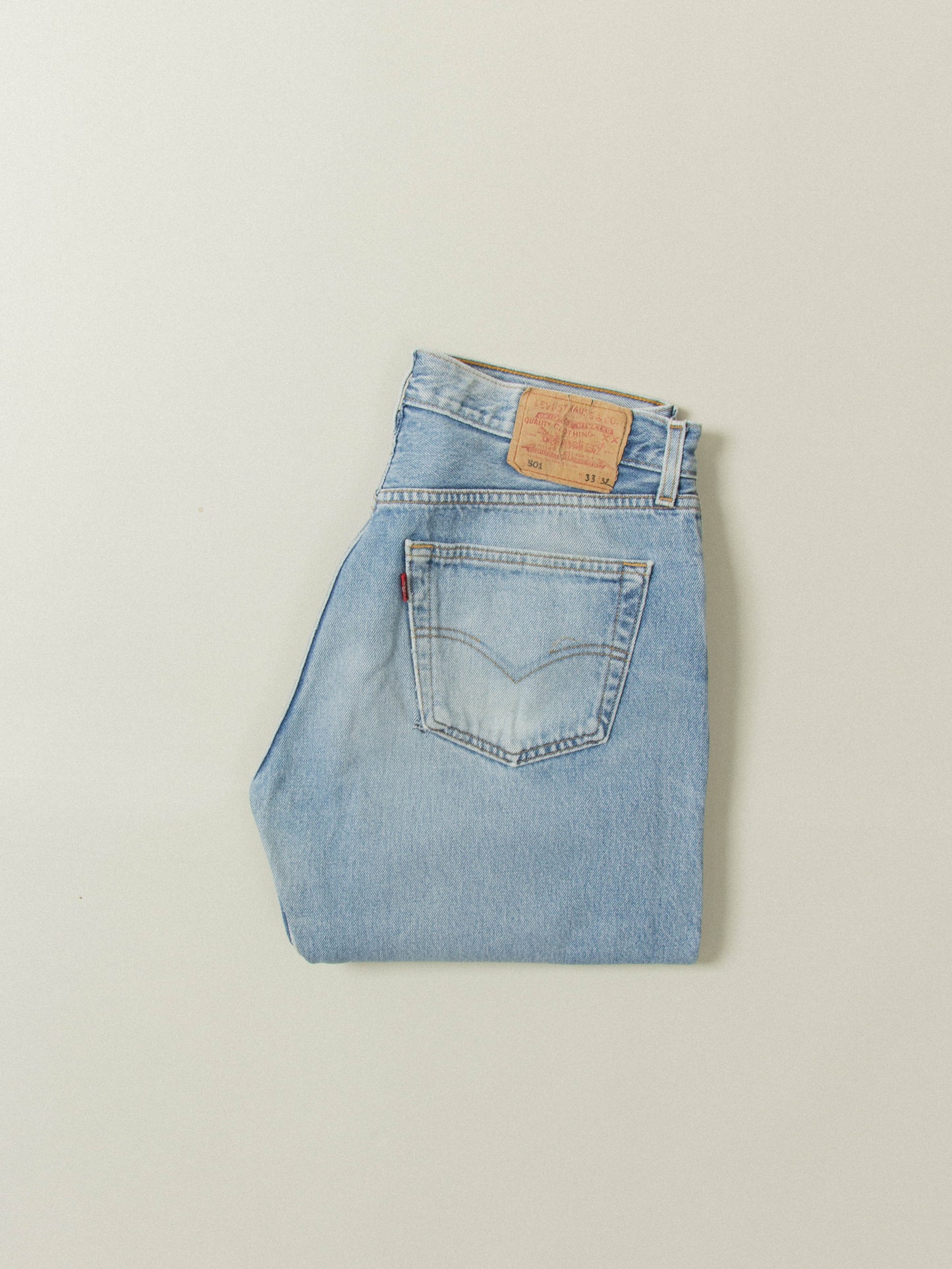 Vtg Levi's 501 (33x32)