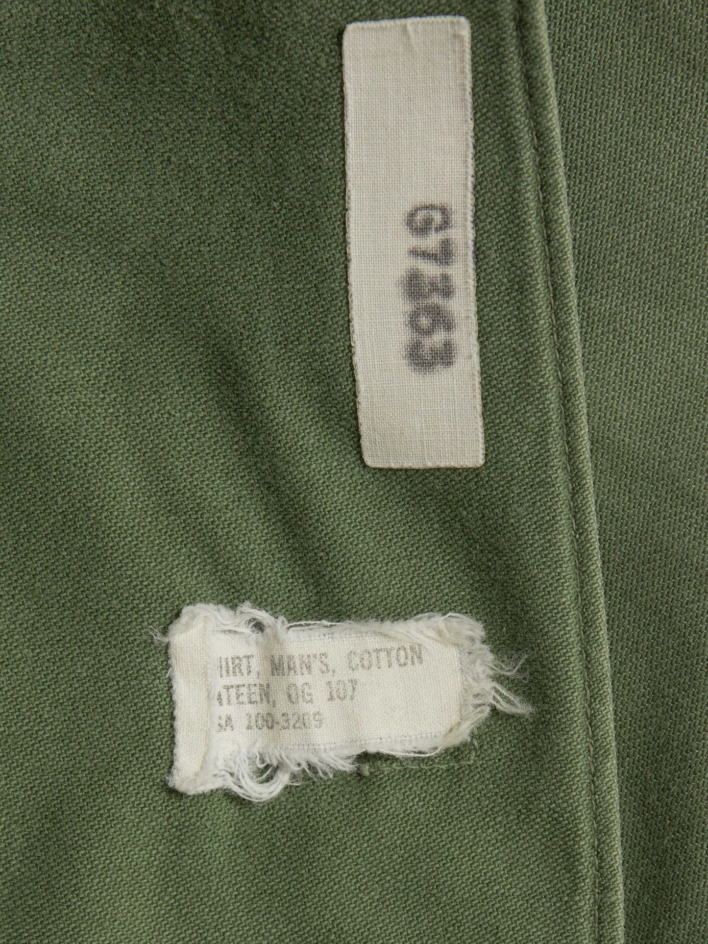 Vtg 60s US Army OG-107 Fatigue Shirt (S)