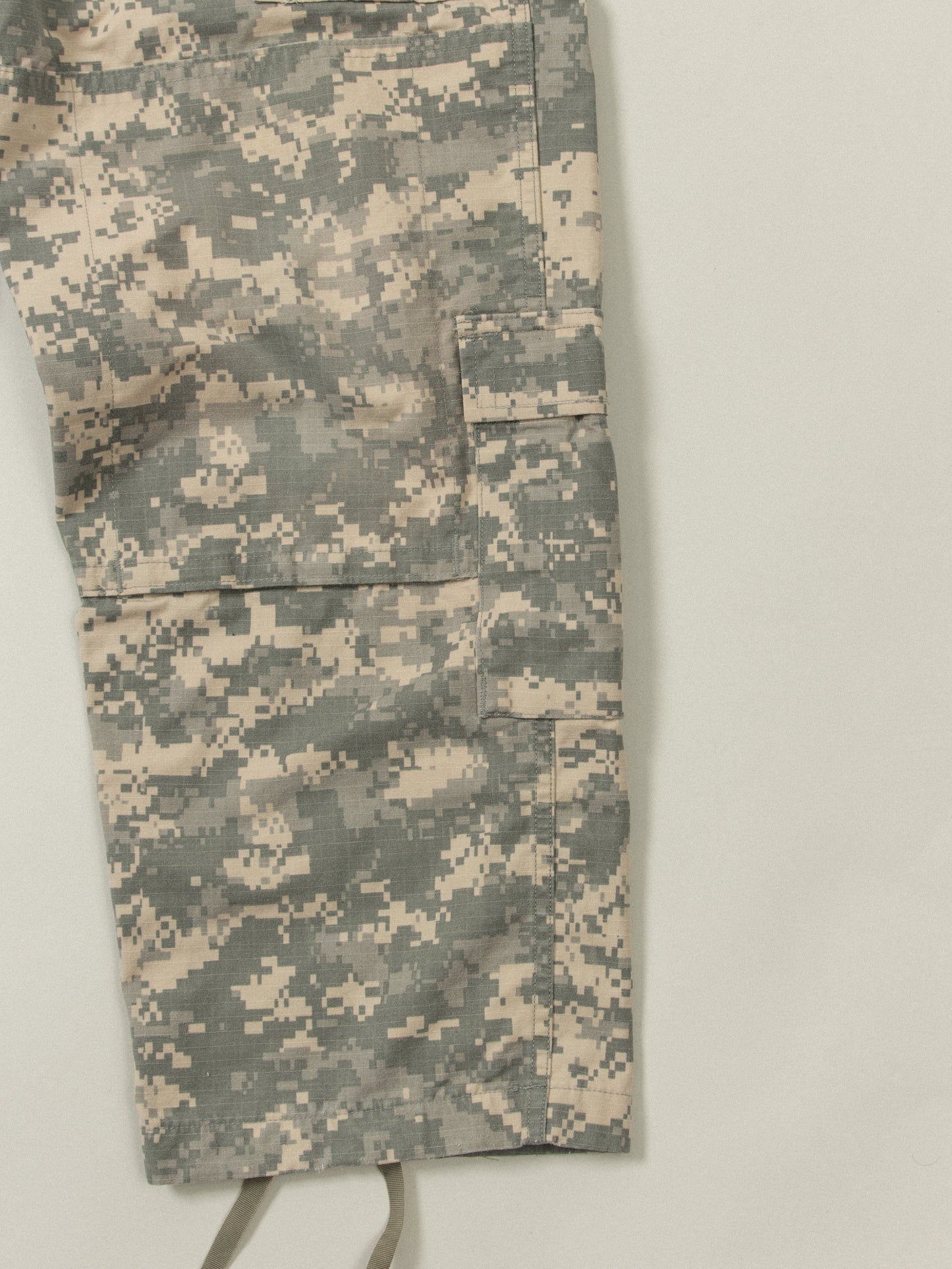 US Army Digital UCP Camo Cargo Trousers