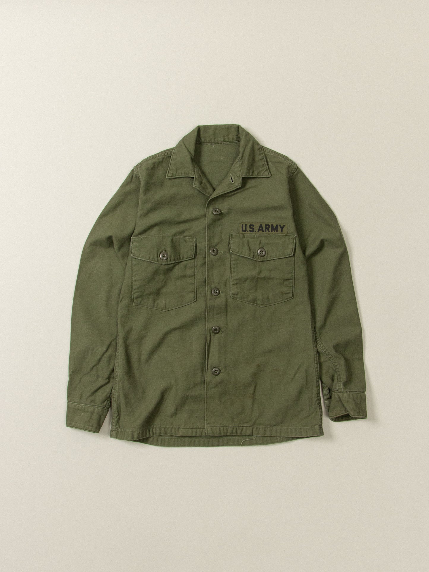 Vtg US Army OG-107 Fatigue Shirt (XS)