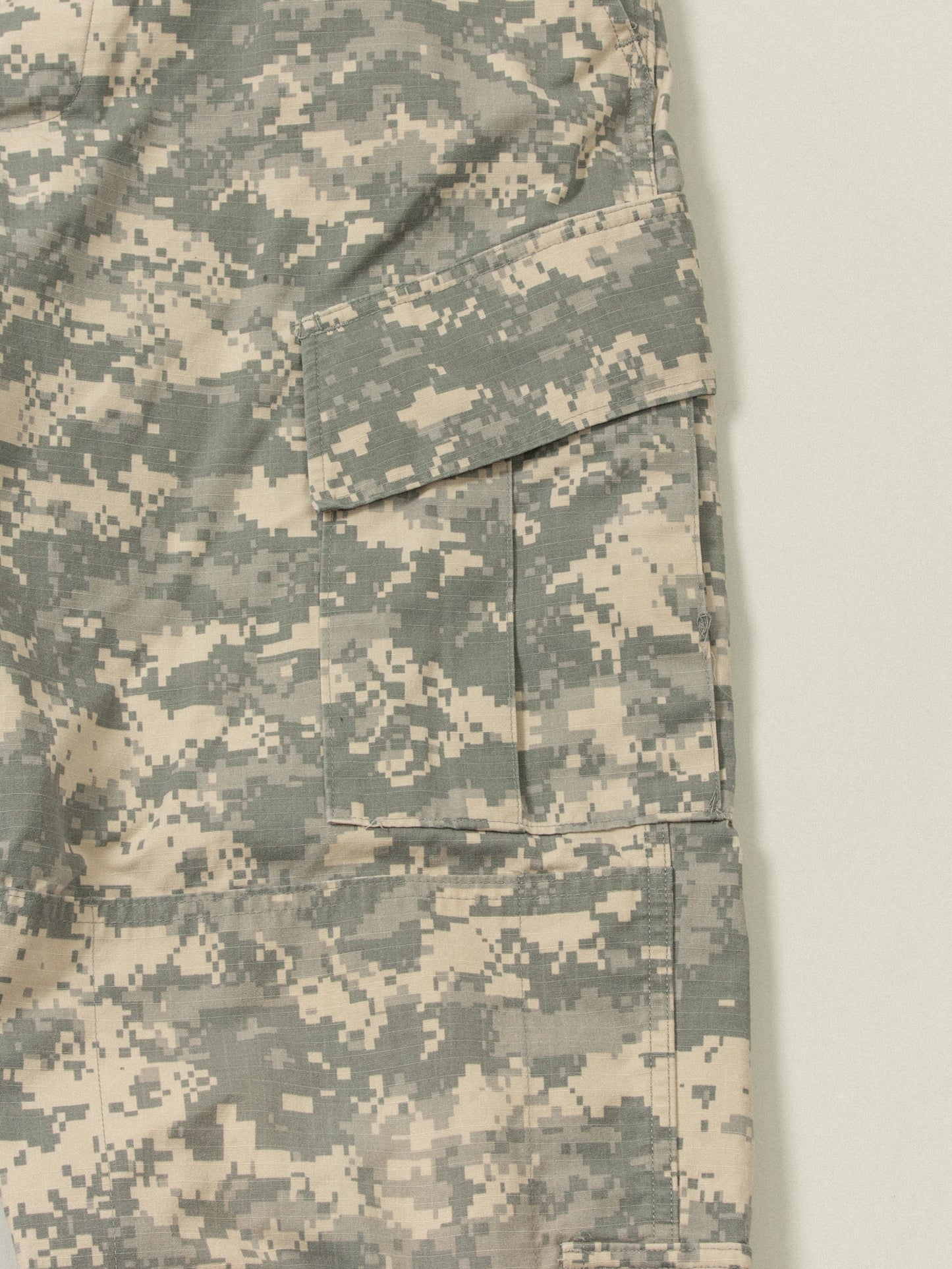 US Army Digital UCP Camo Cargo Trousers